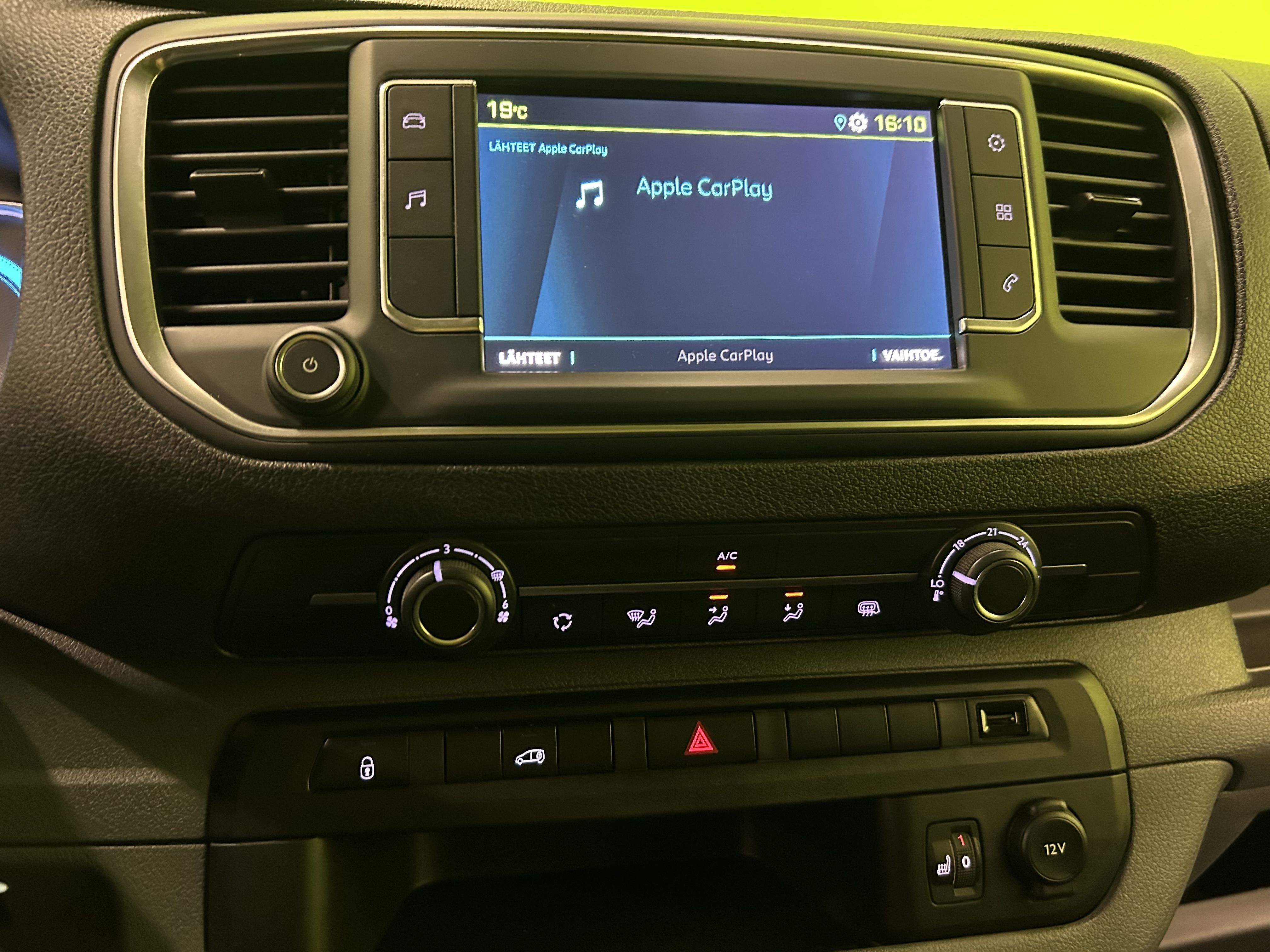 Peugeot e-Expert 2023