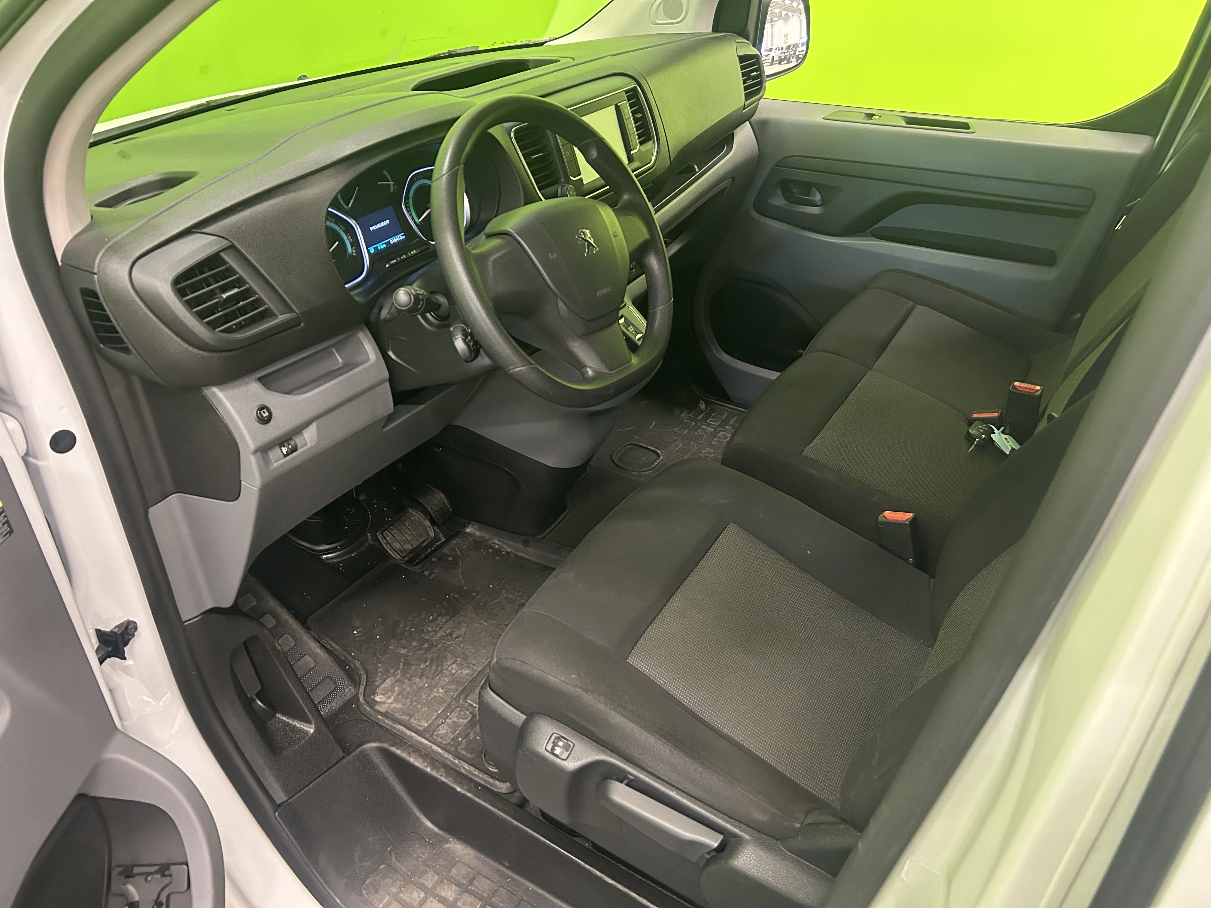 Peugeot e-Expert 2023