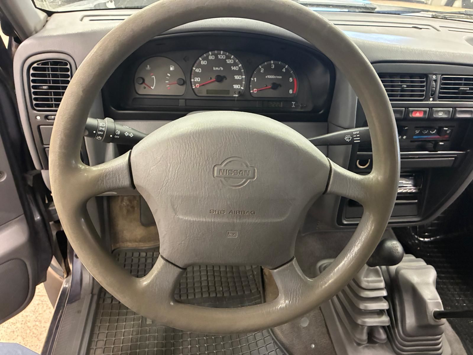 Nissan King Cab 1999