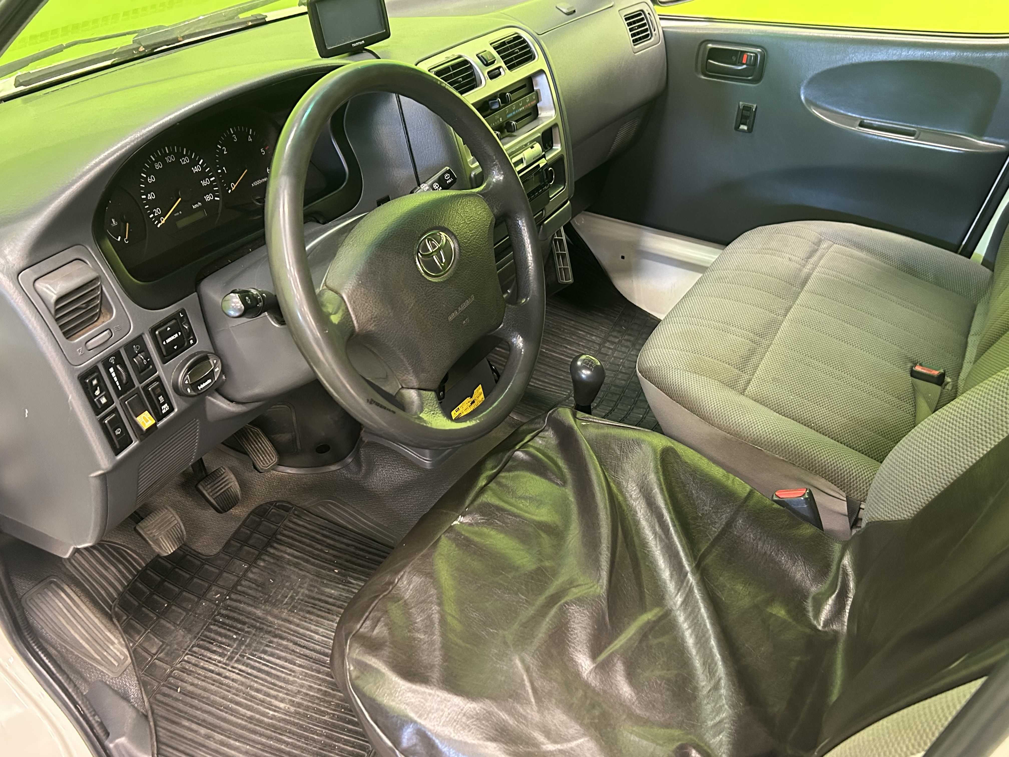 Toyota Hiace 2008