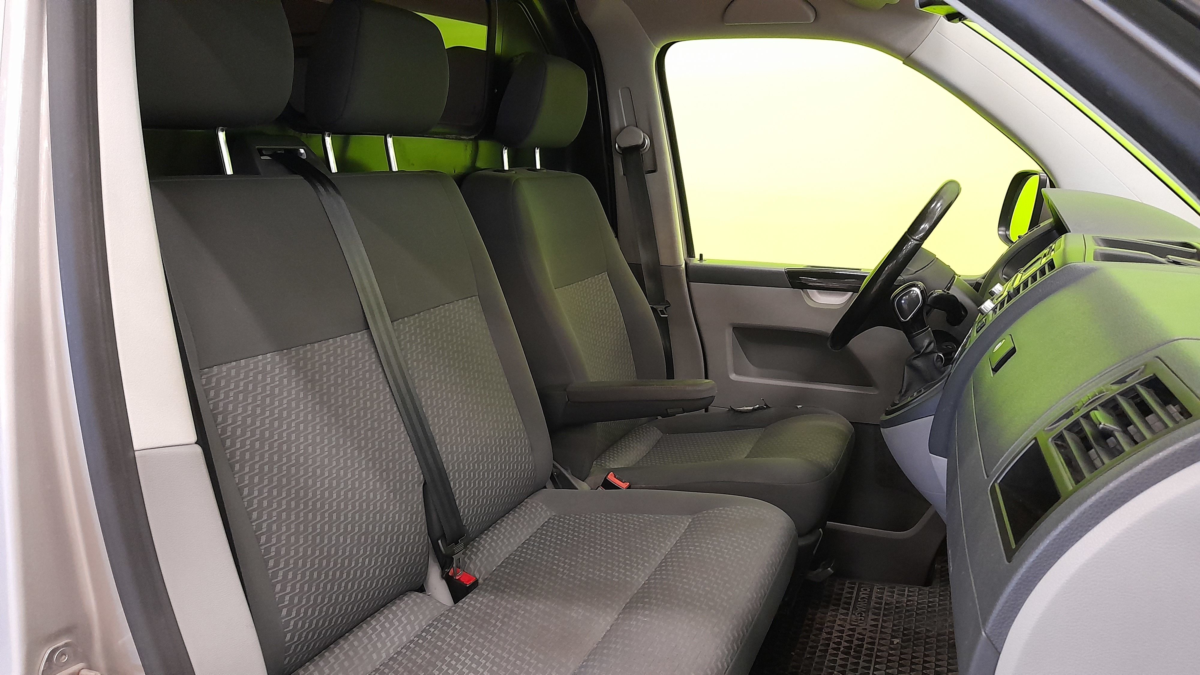 Volkswagen Transporter 2011