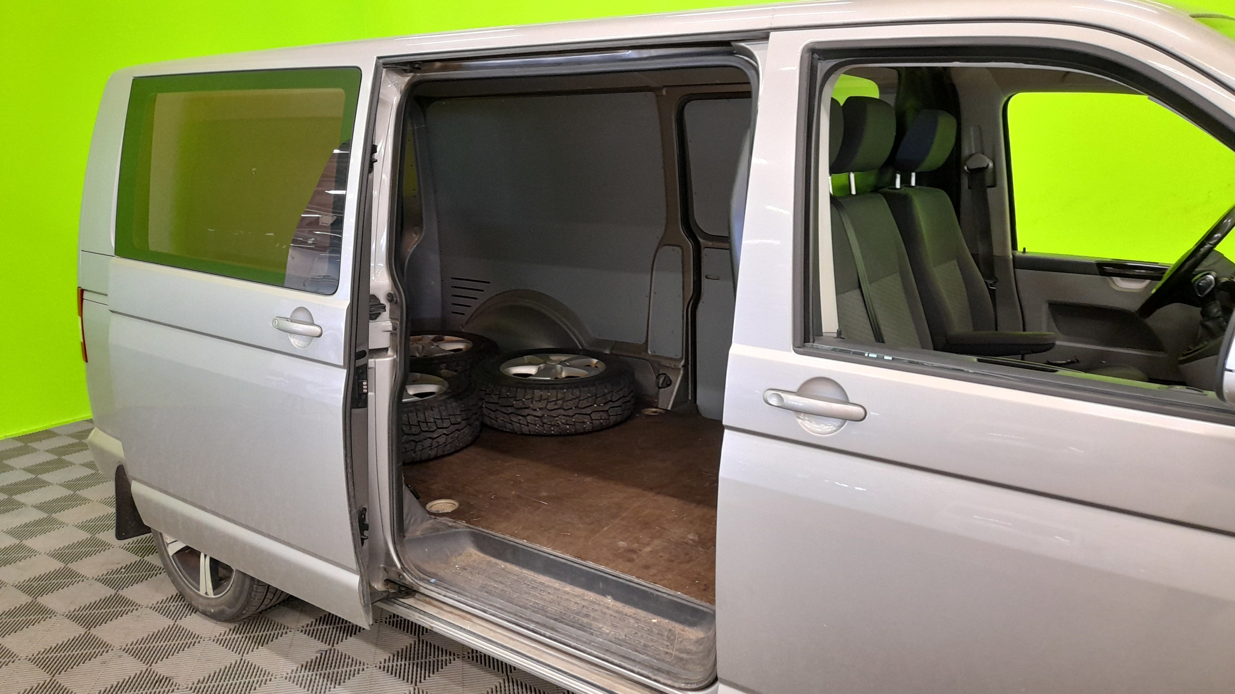 Volkswagen Transporter 2011