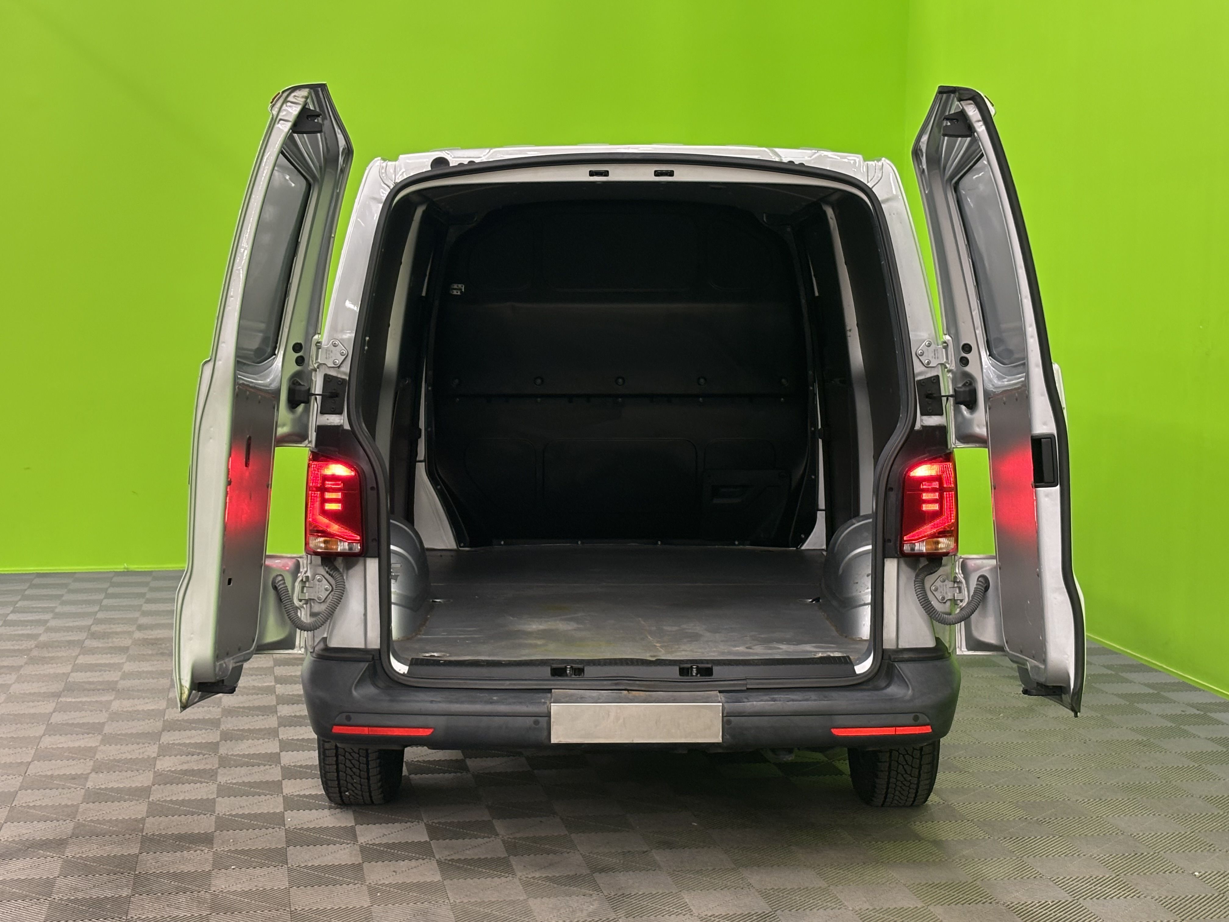 Volkswagen Transporter 2021