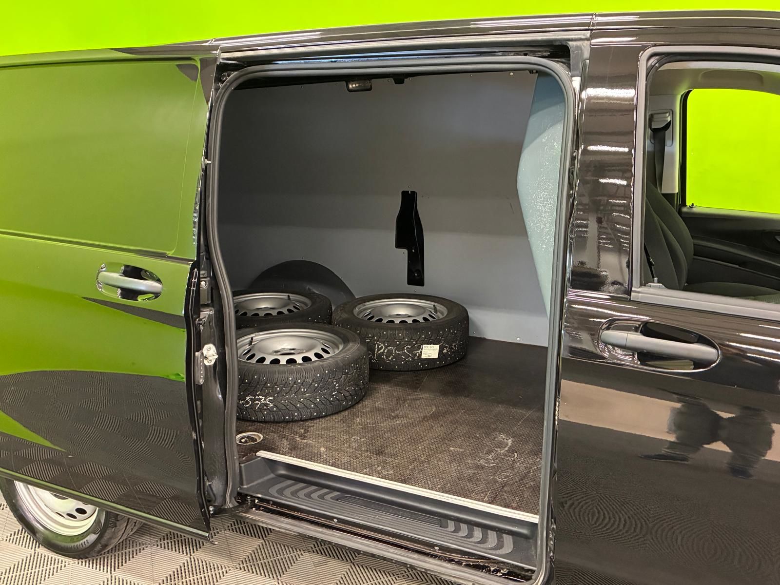Mercedes-Benz Vito 2023