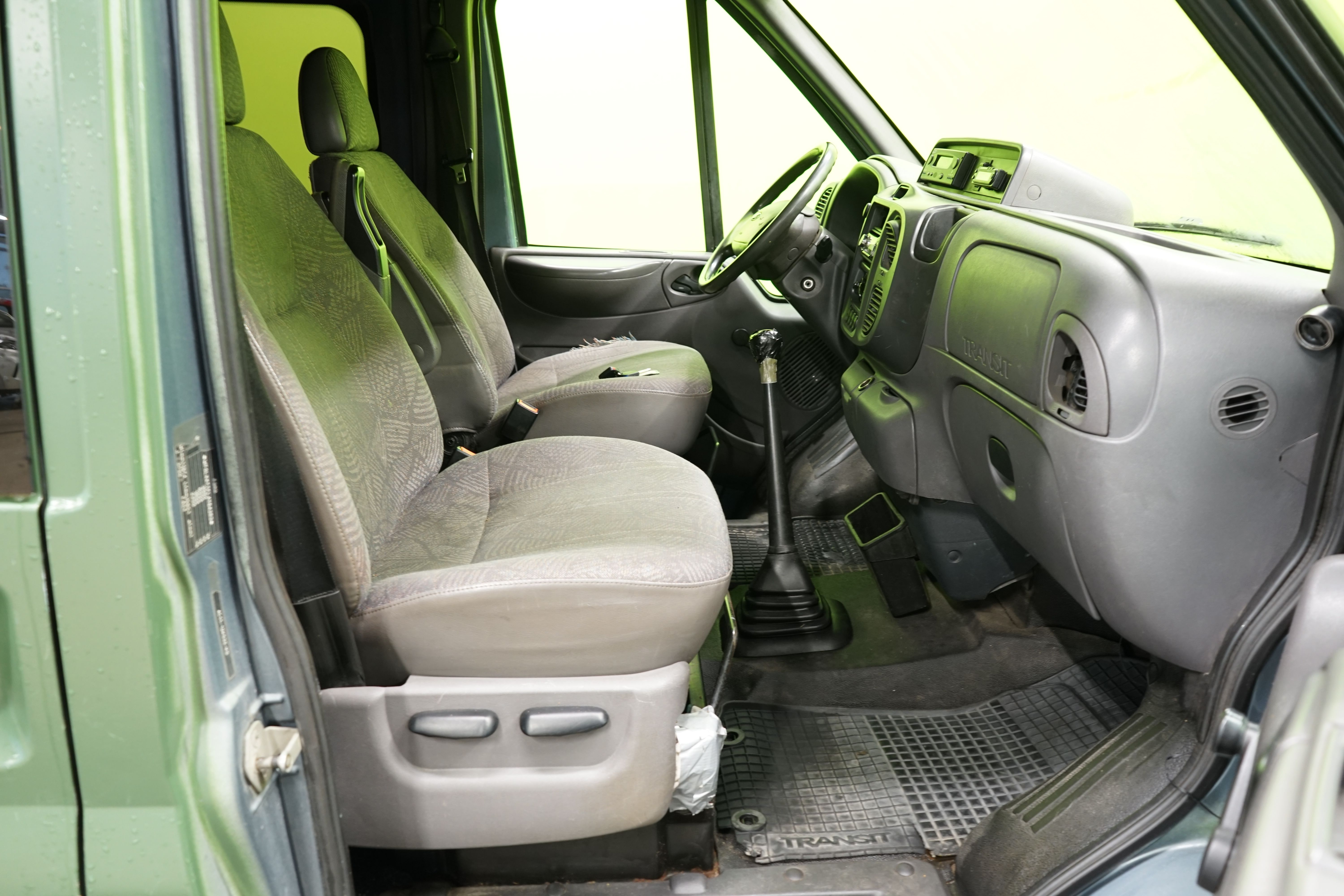 Ford Transit 2004