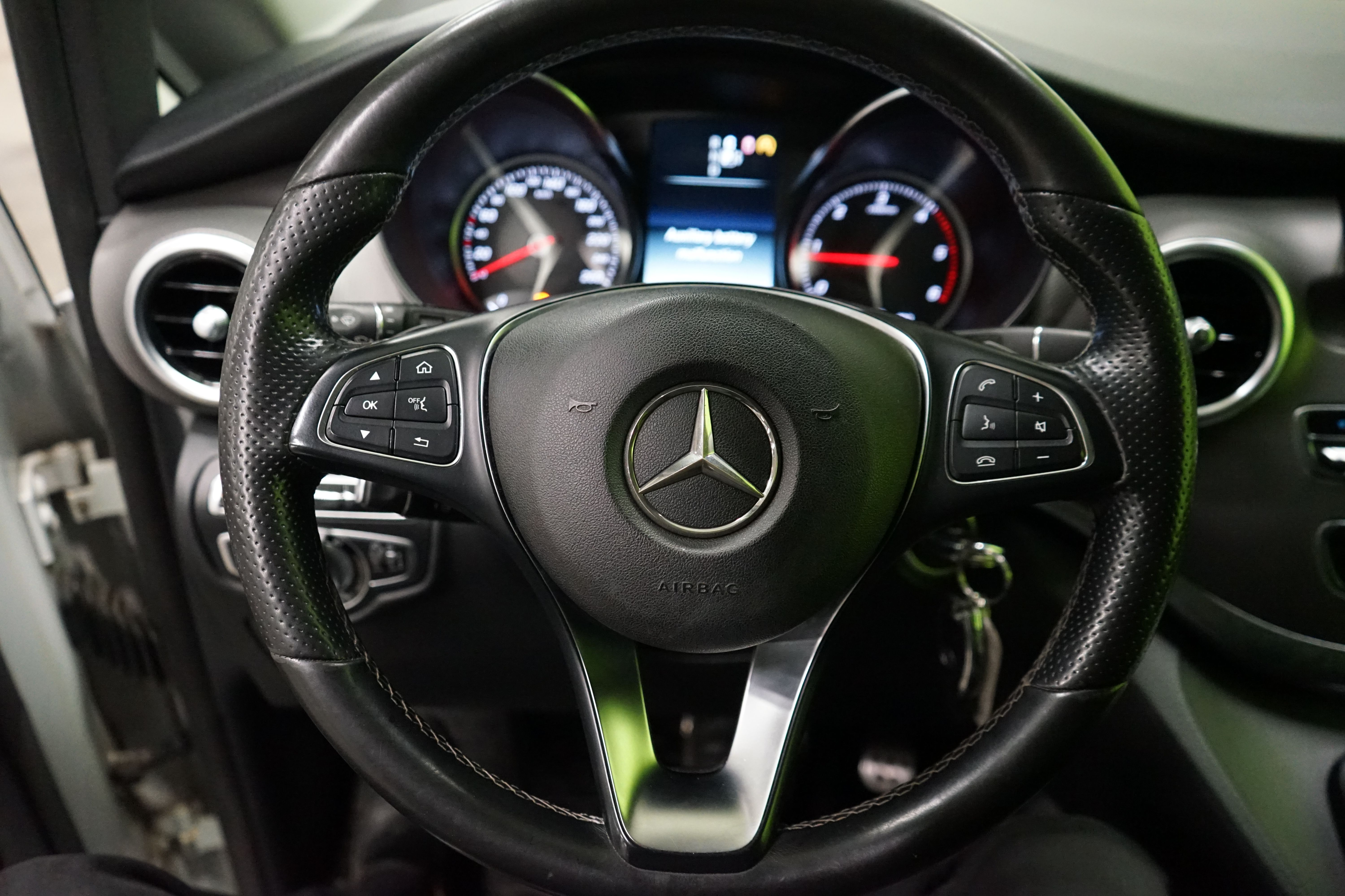 Mercedes-Benz V 2015