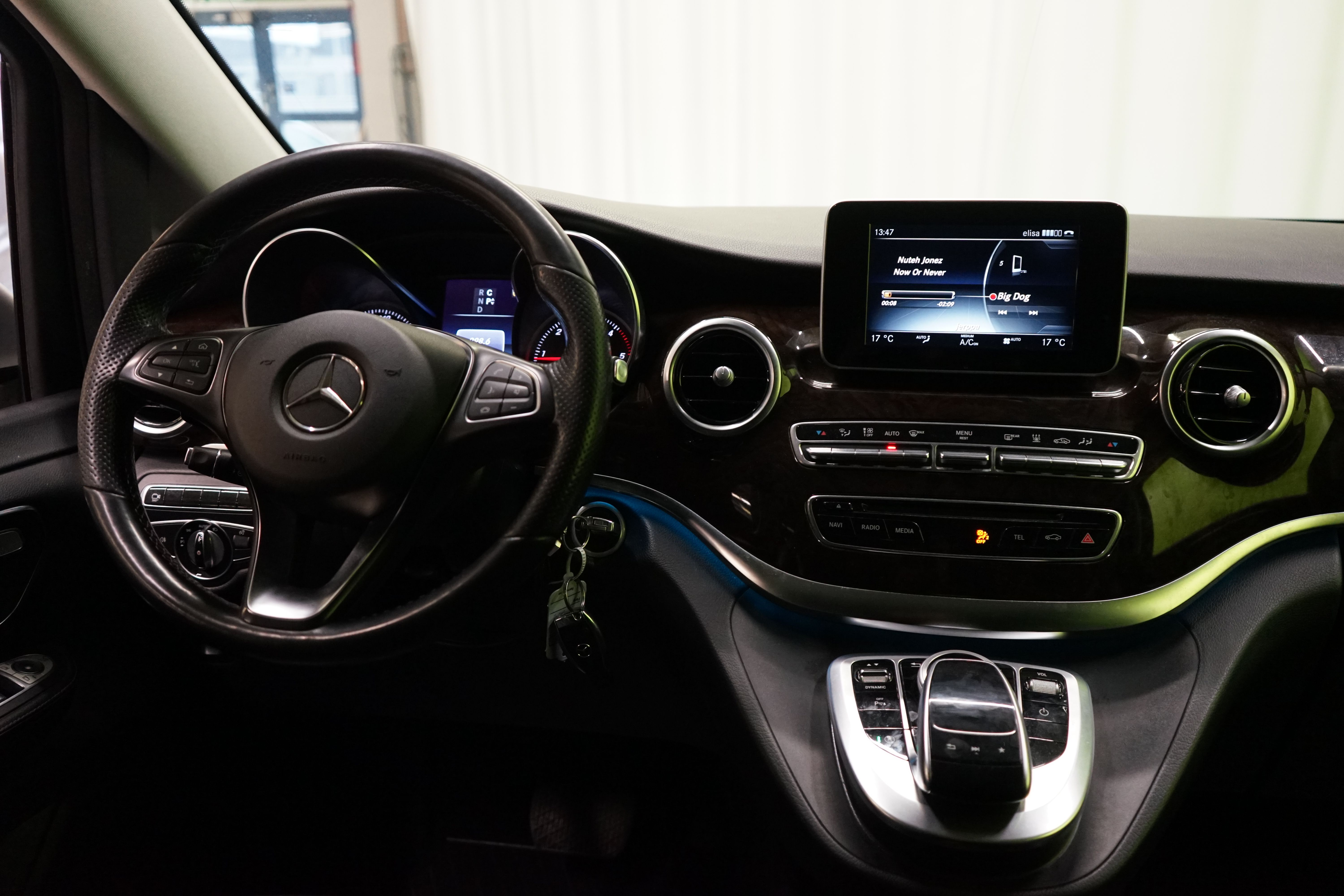 Mercedes-Benz V 2017