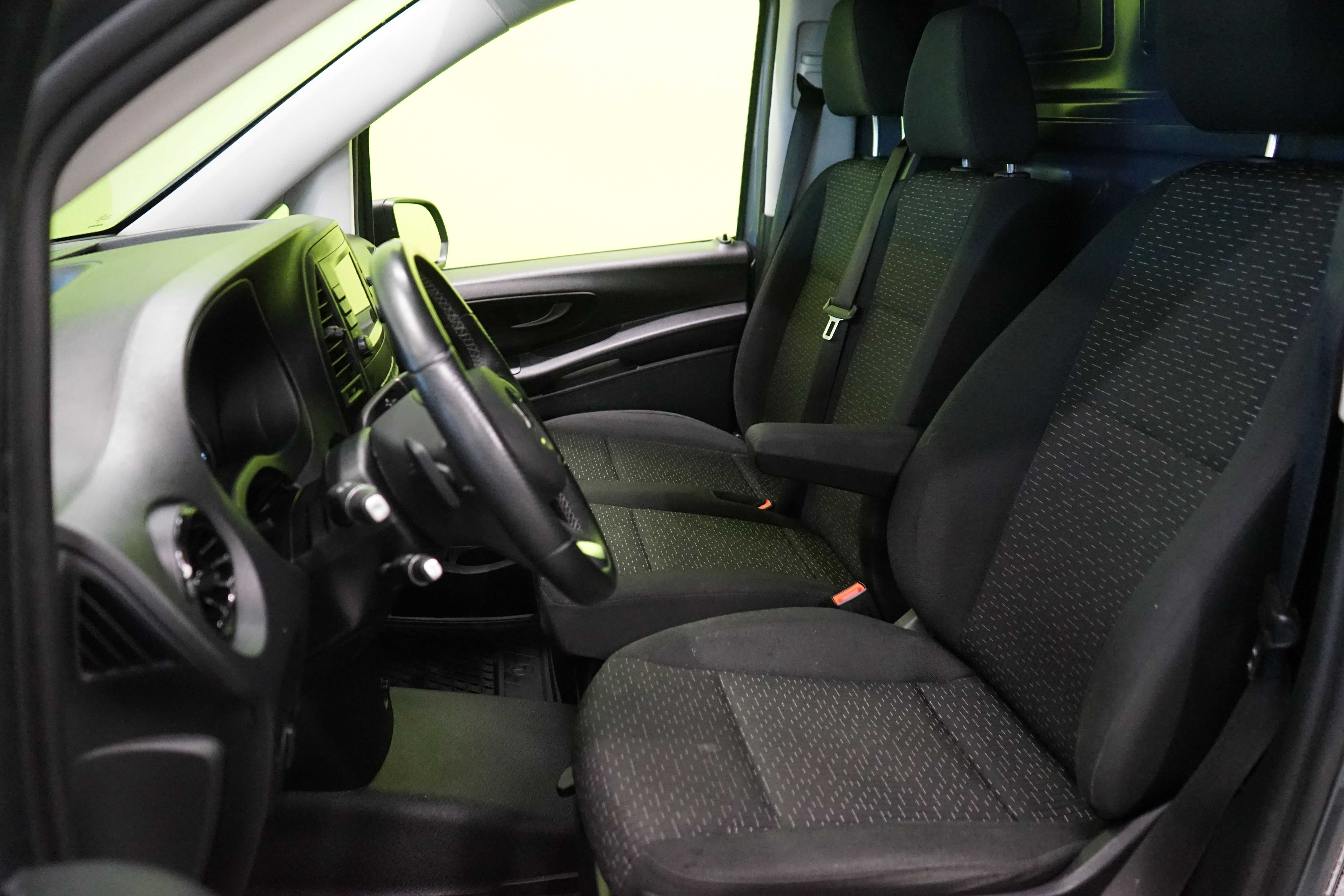 Mercedes-Benz Vito 2023