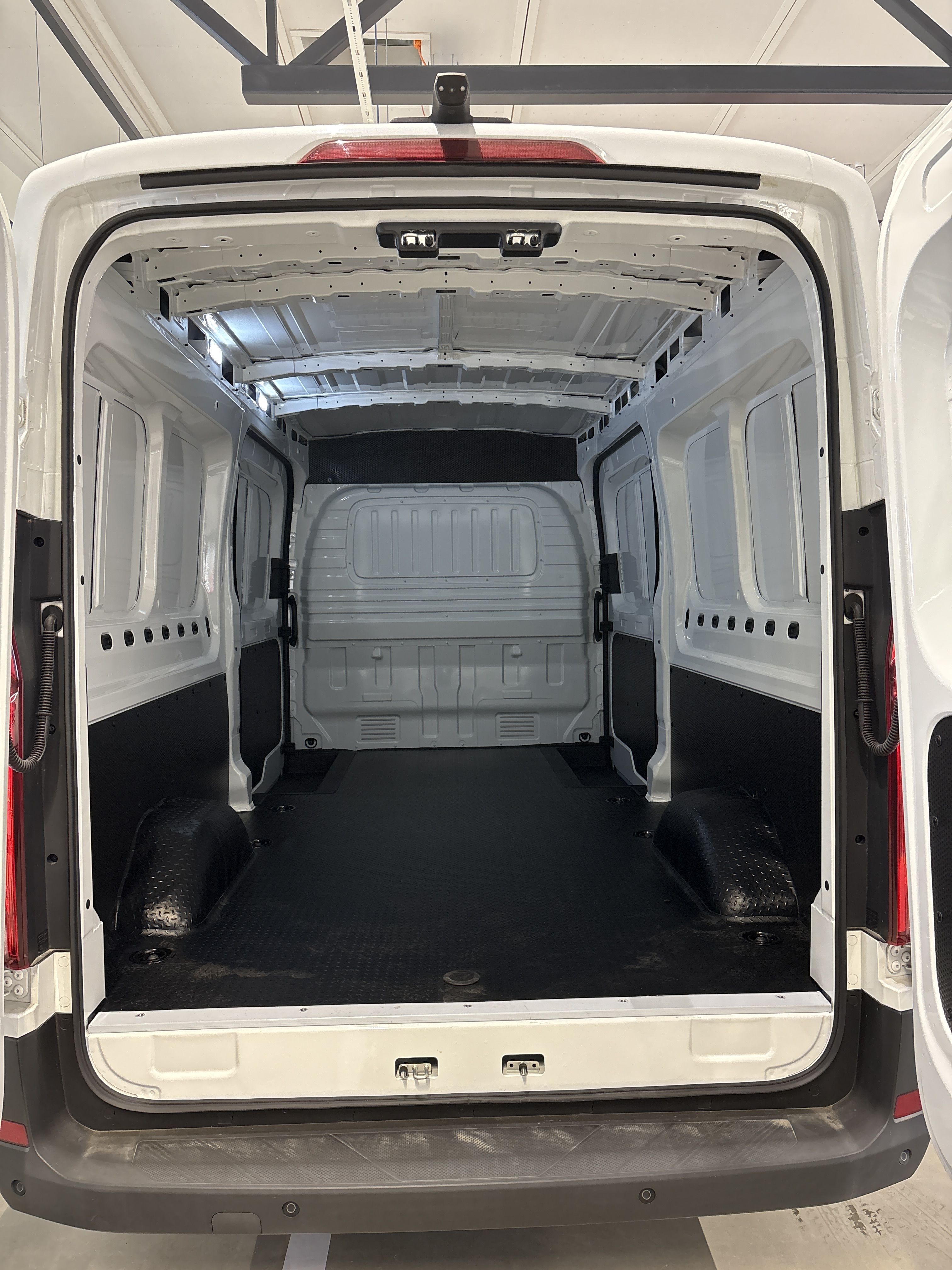 Maxus e-Deliver 9 2025