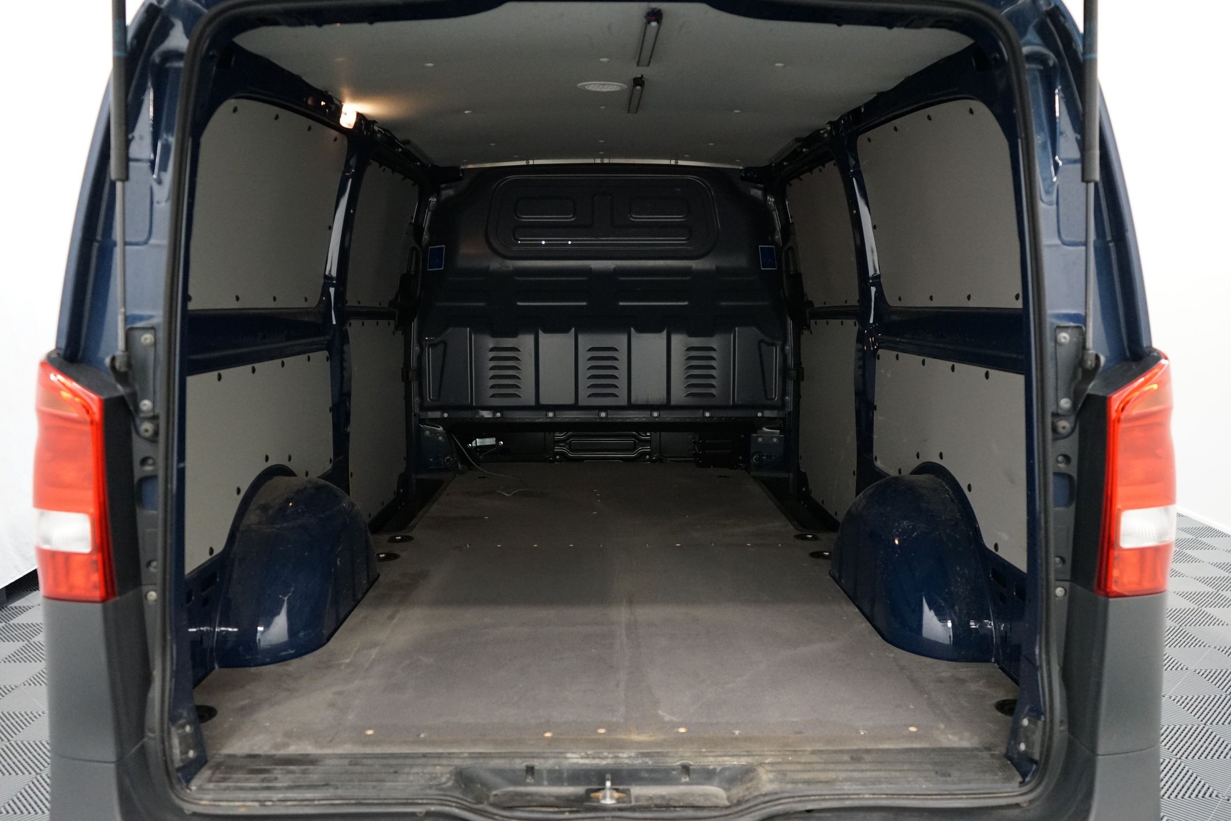 Mercedes-Benz Vito 2023