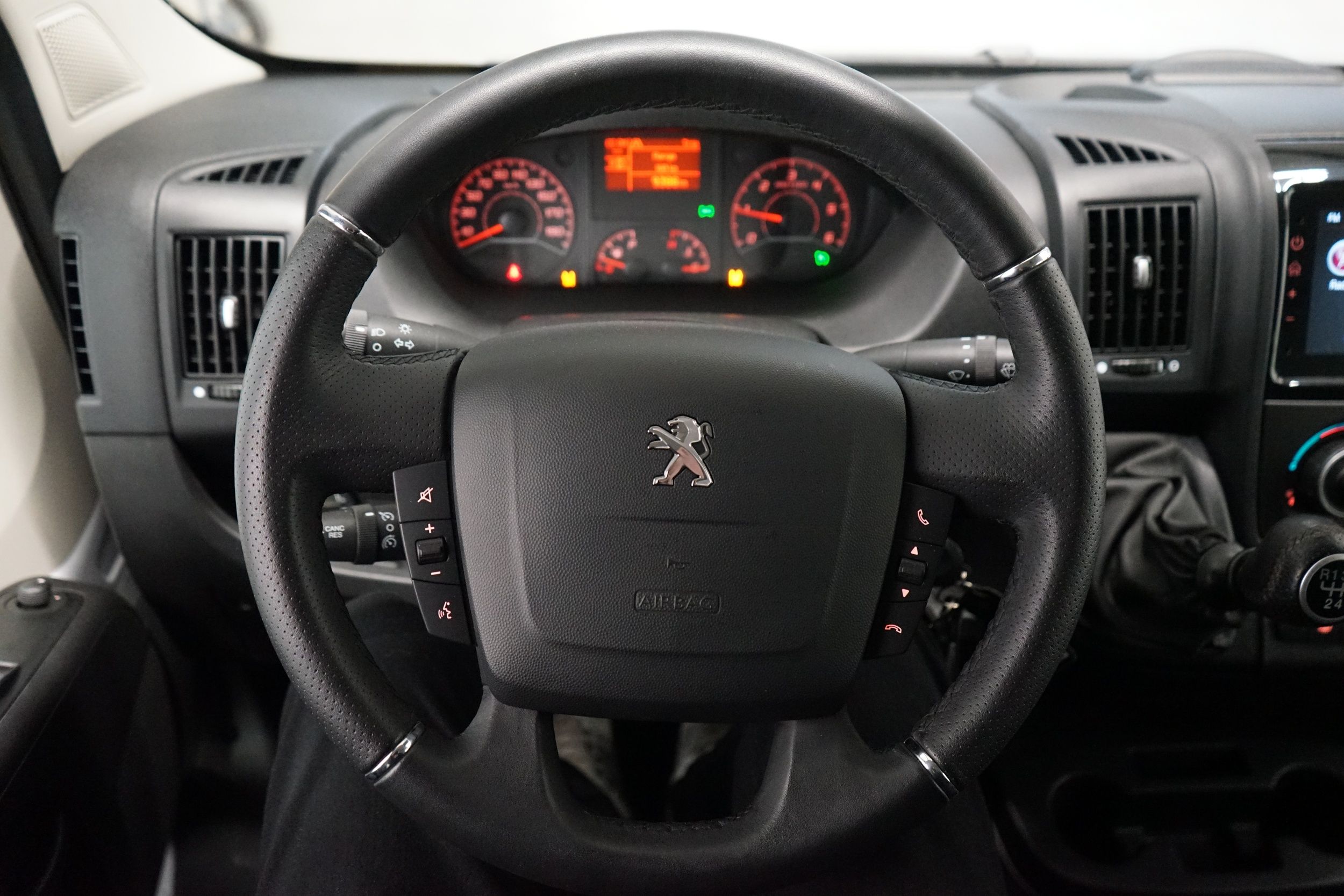 Peugeot Boxer 2023