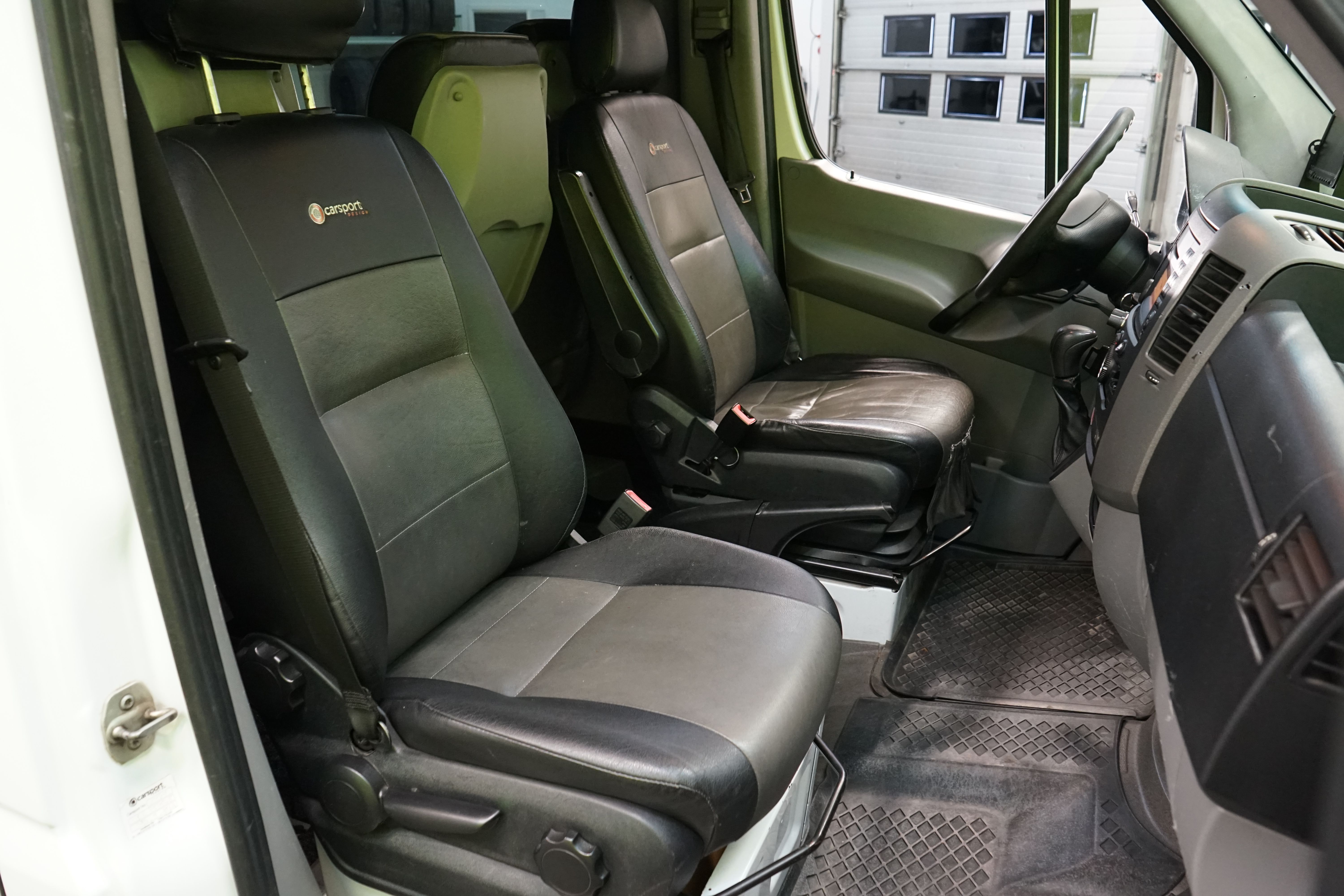 Mercedes-Benz Sprinter 2012