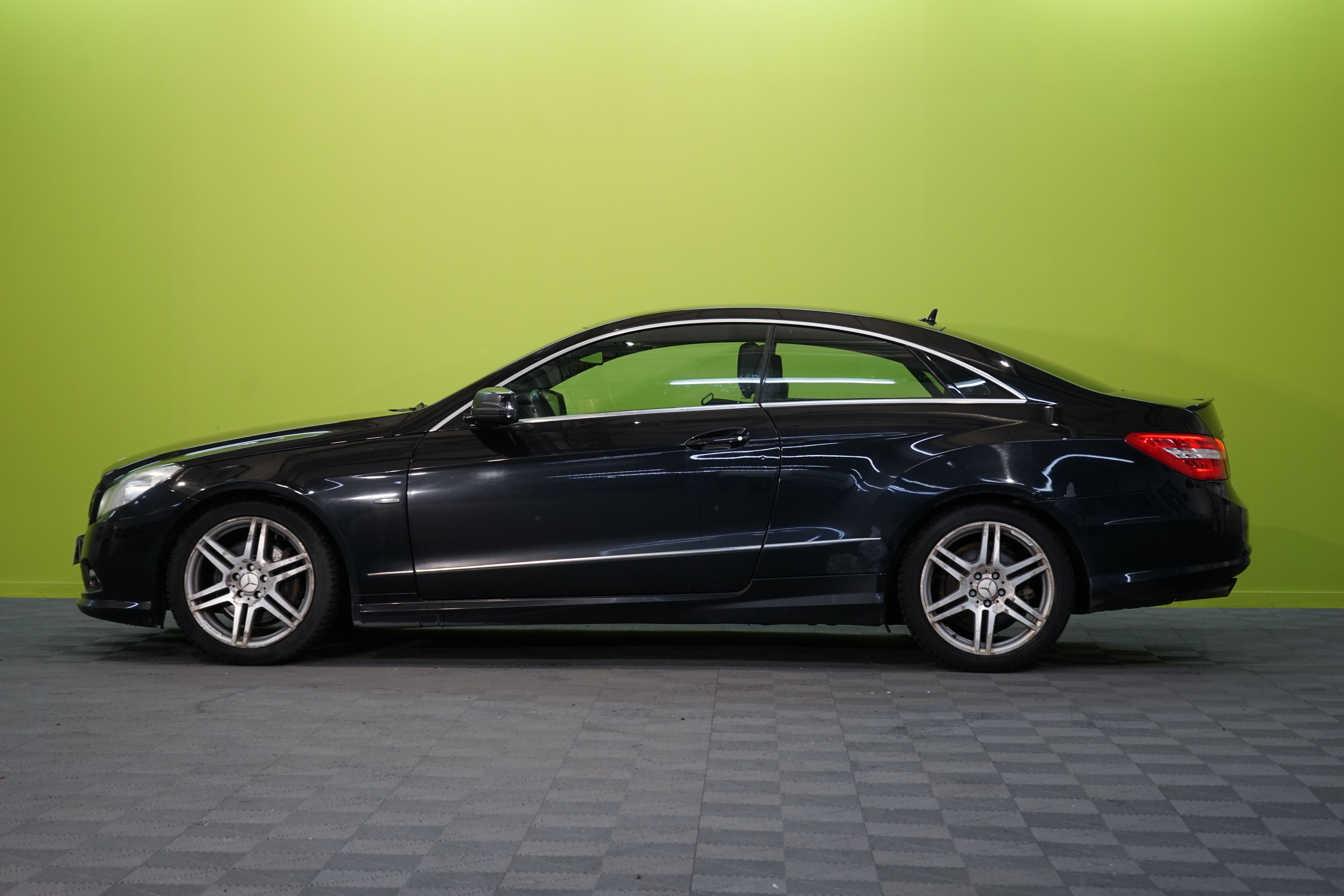 Mercedes-Benz E 2010