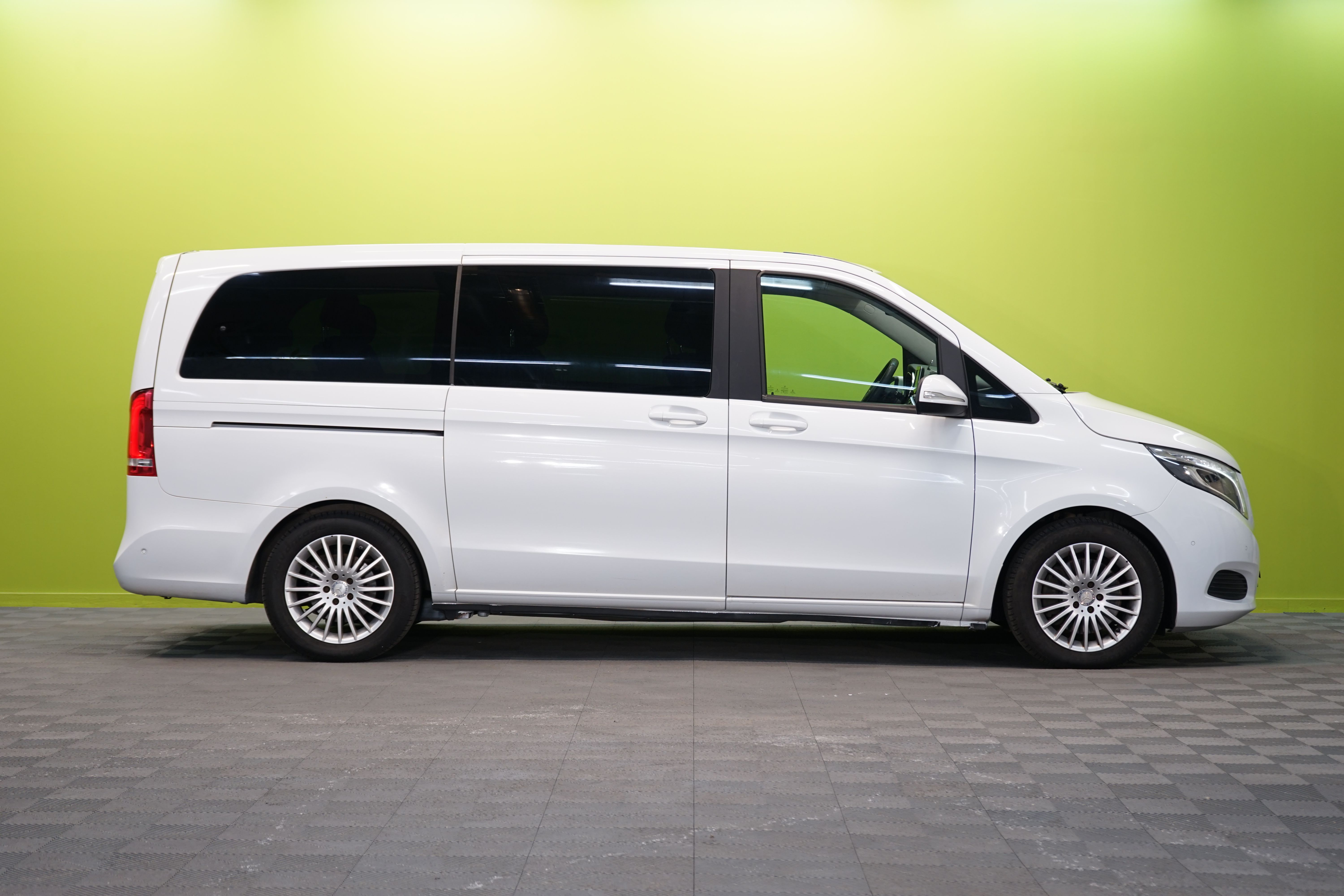 Mercedes-Benz V 2014