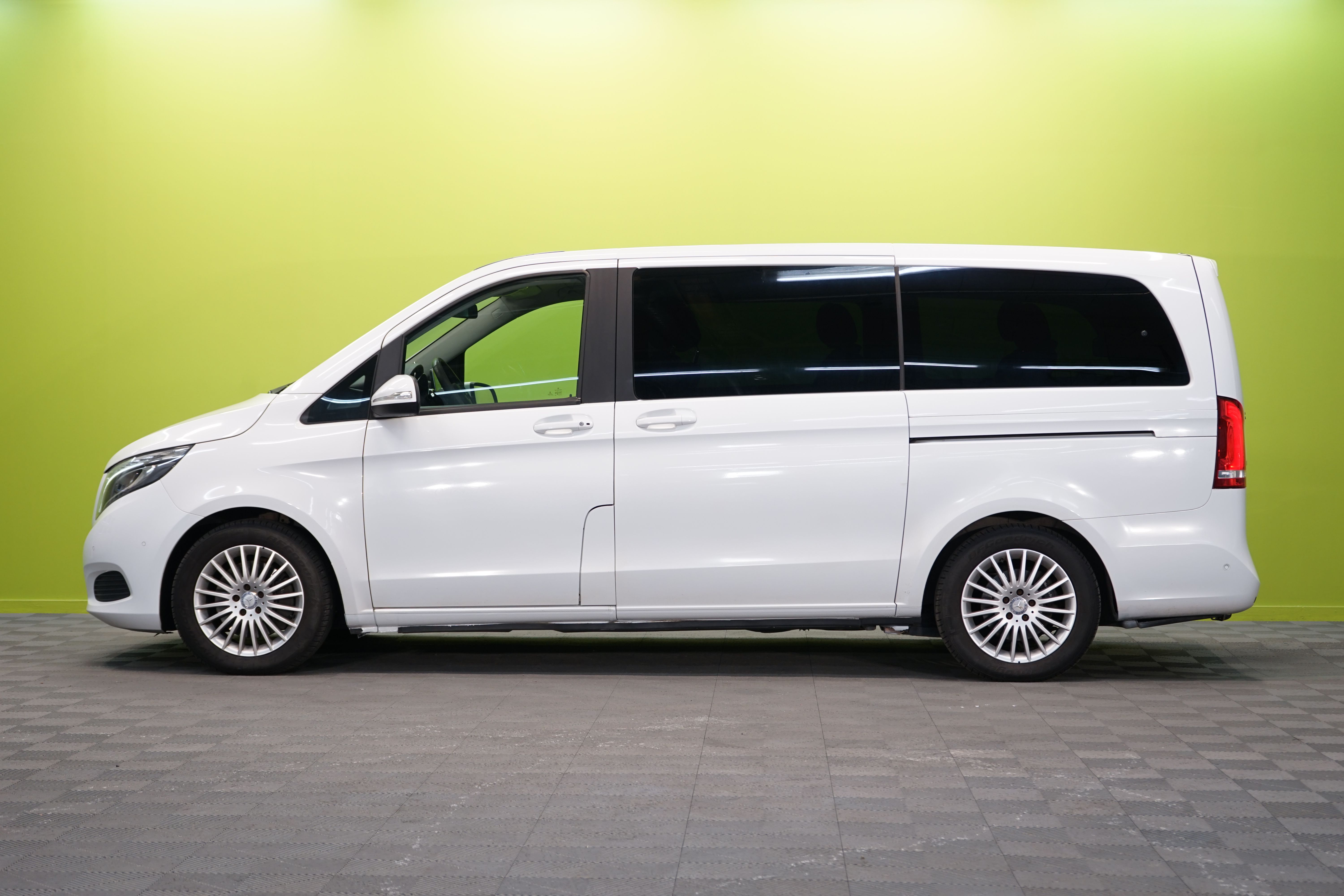 Mercedes-Benz V 2014