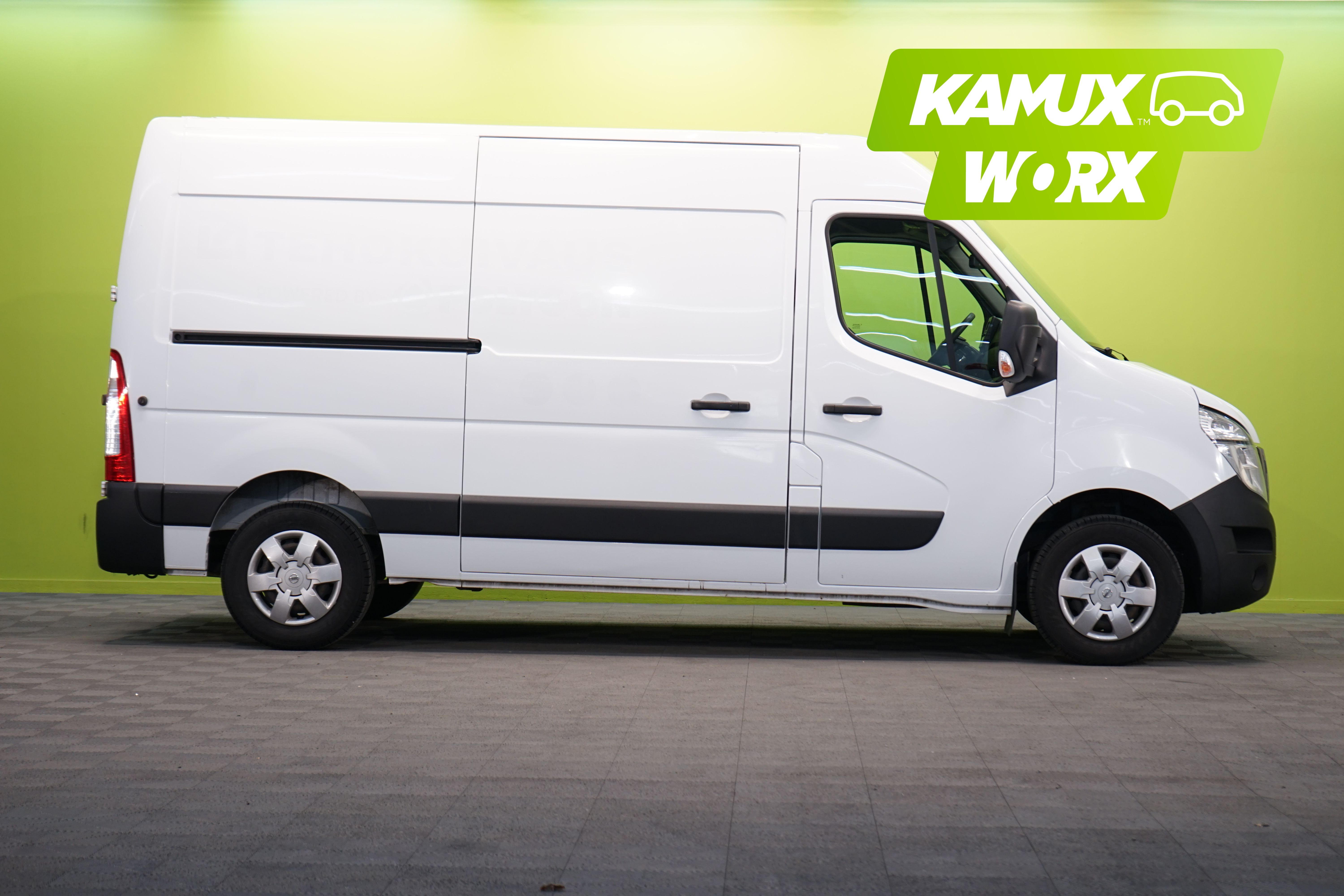 Nissan NV400 2021