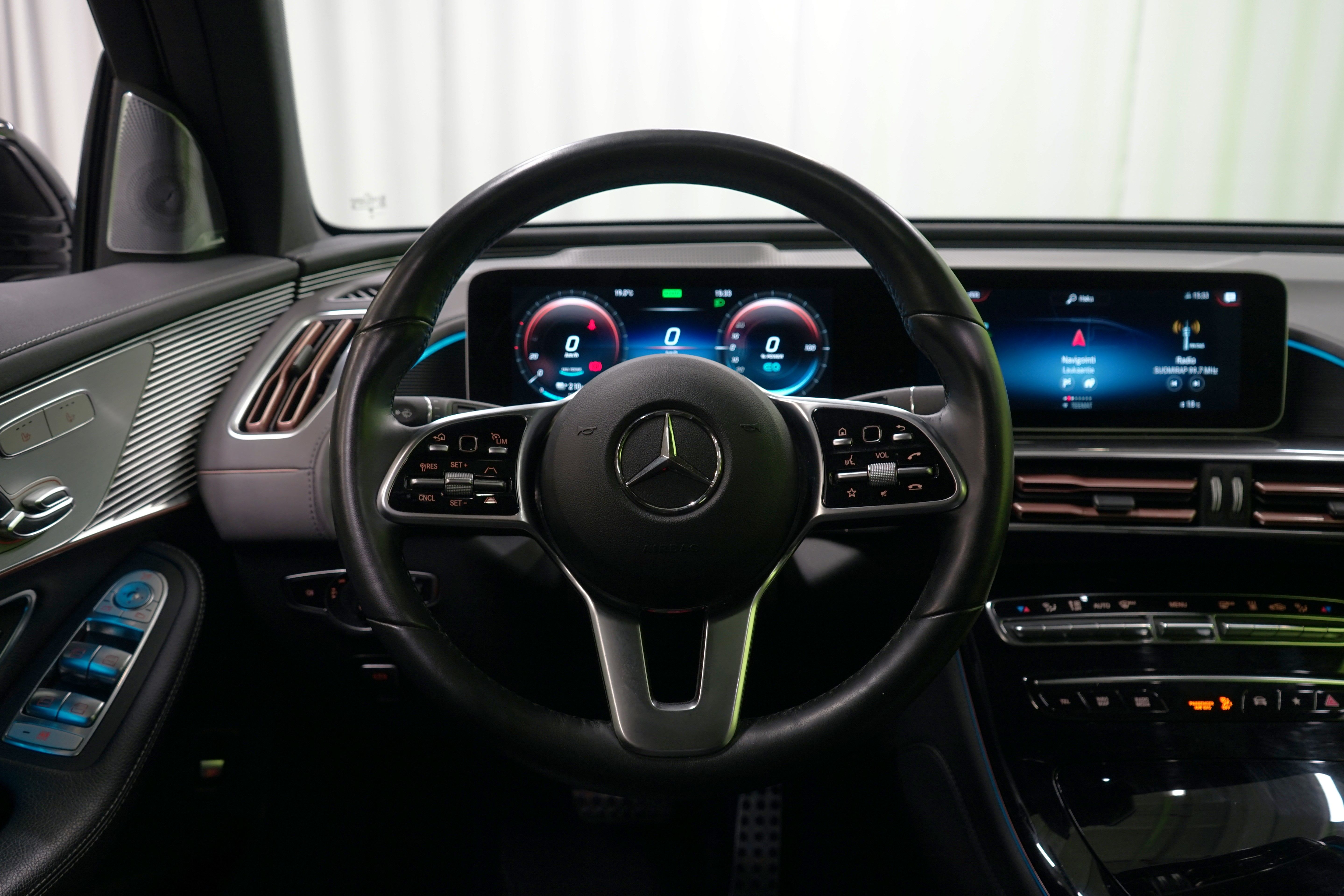 Mercedes-Benz EQC 2020