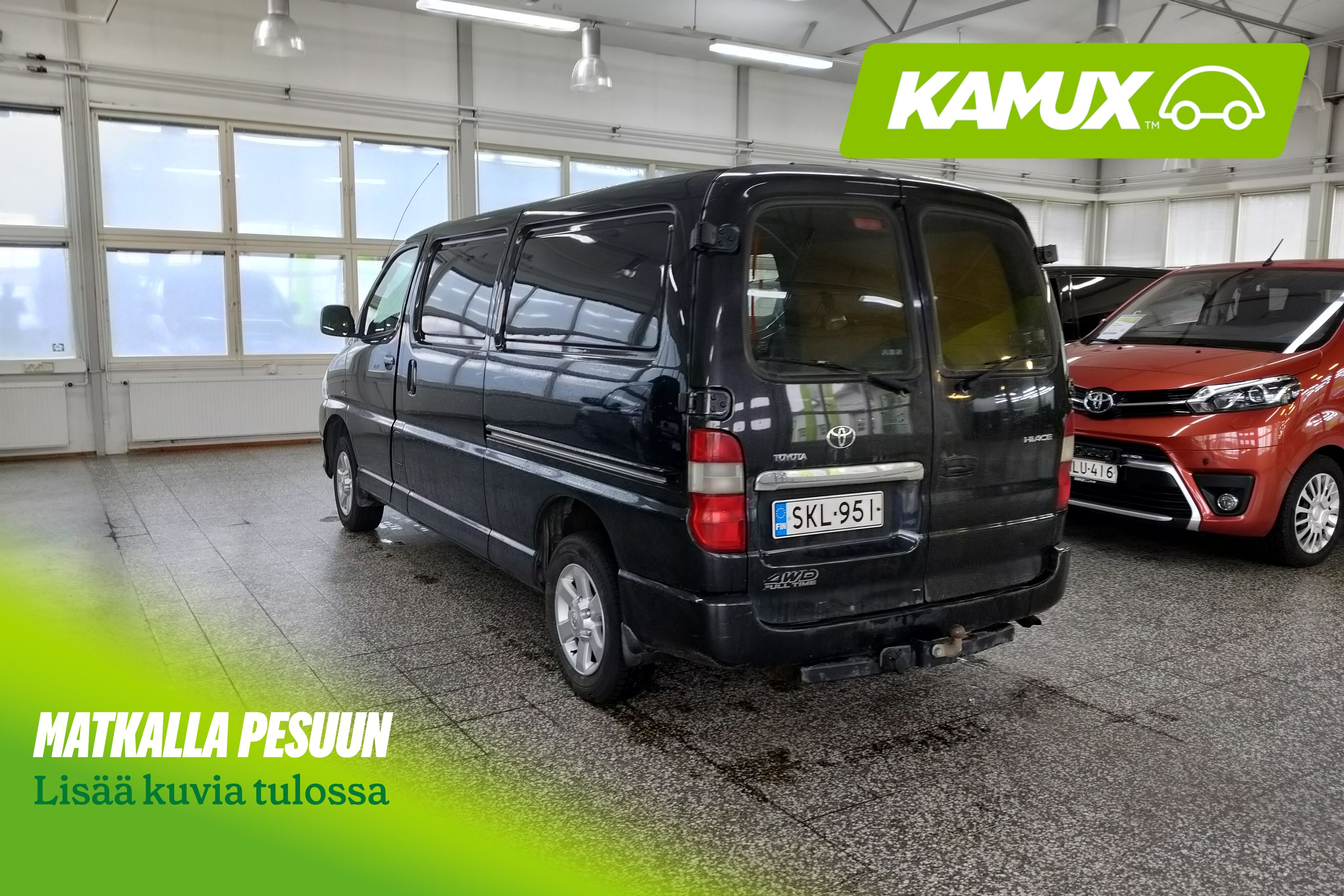Toyota Hiace 2010