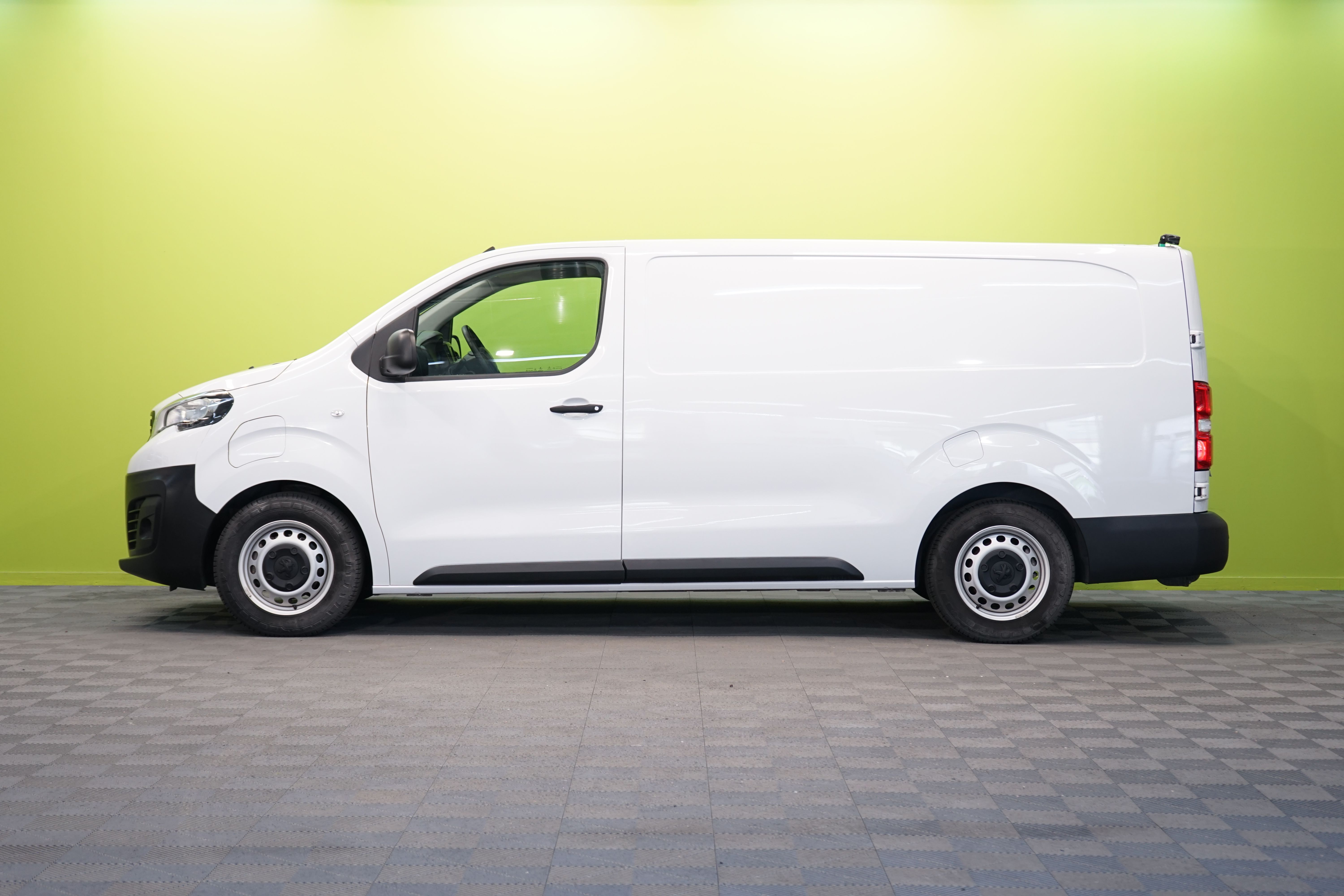 Peugeot e-Expert 2023