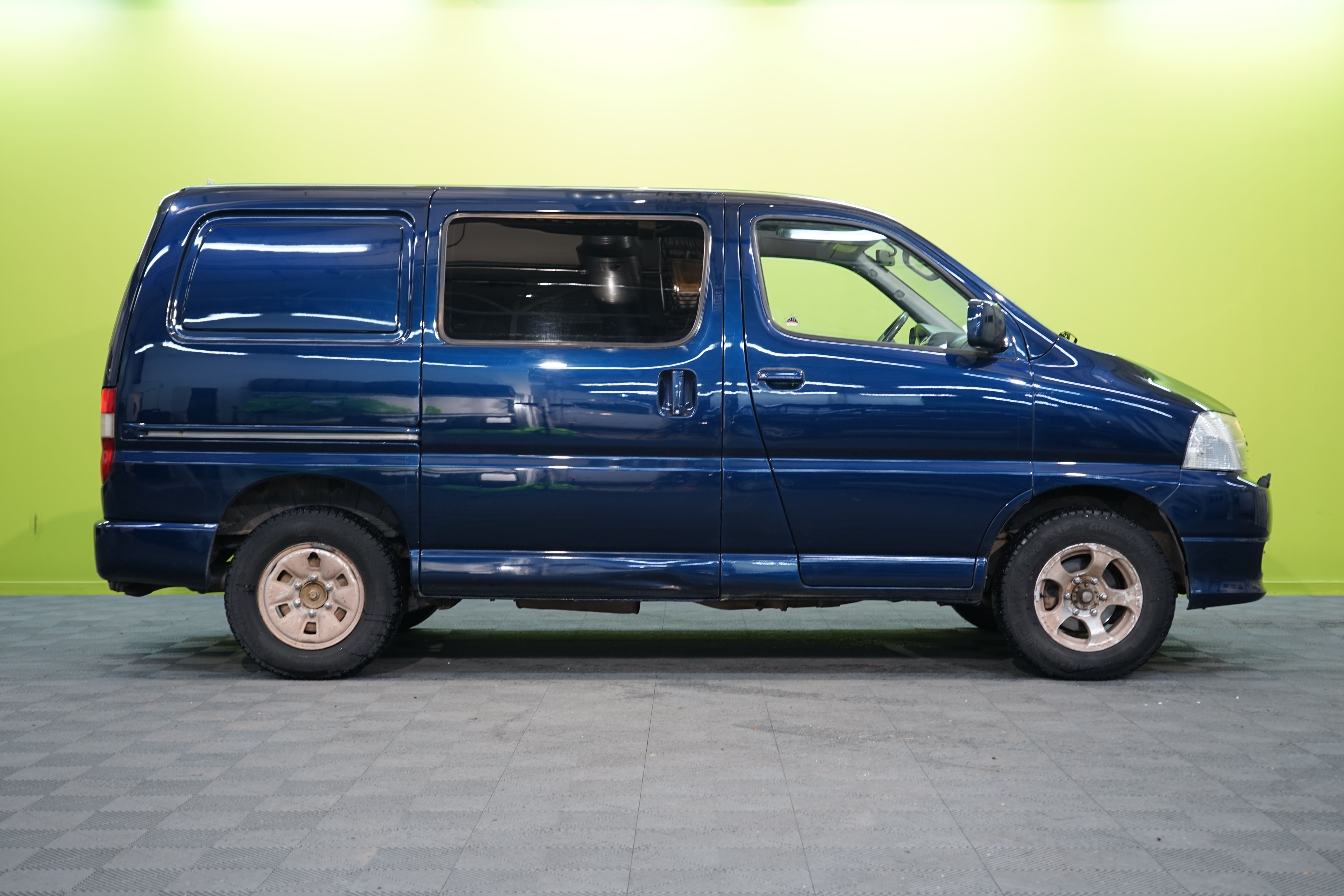 Toyota Hiace 2008