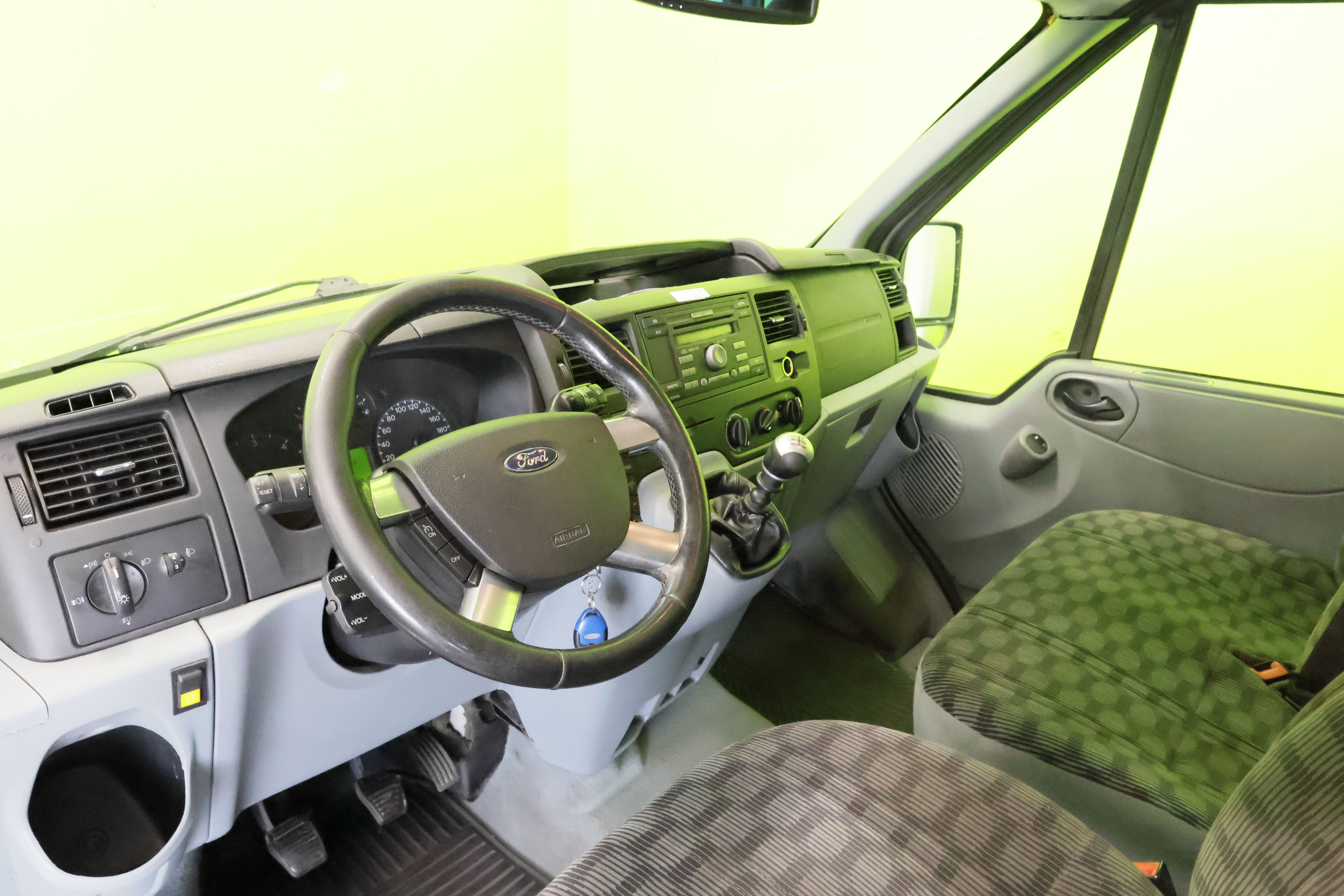 Ford Tourneo 2012