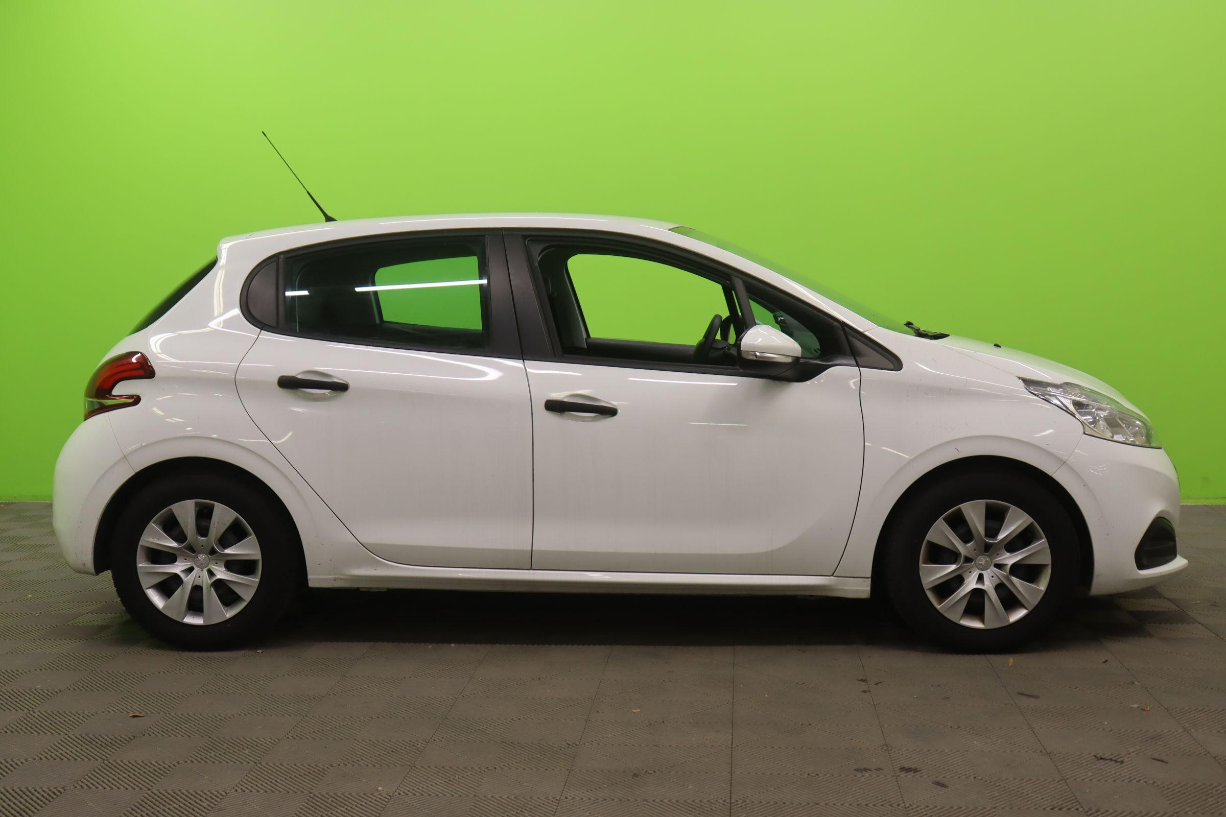 Peugeot 208 2018
