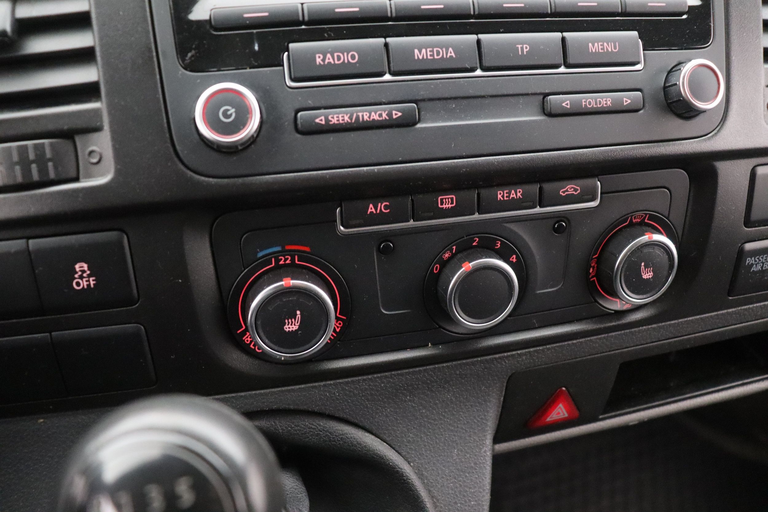 Volkswagen Caravelle 2012