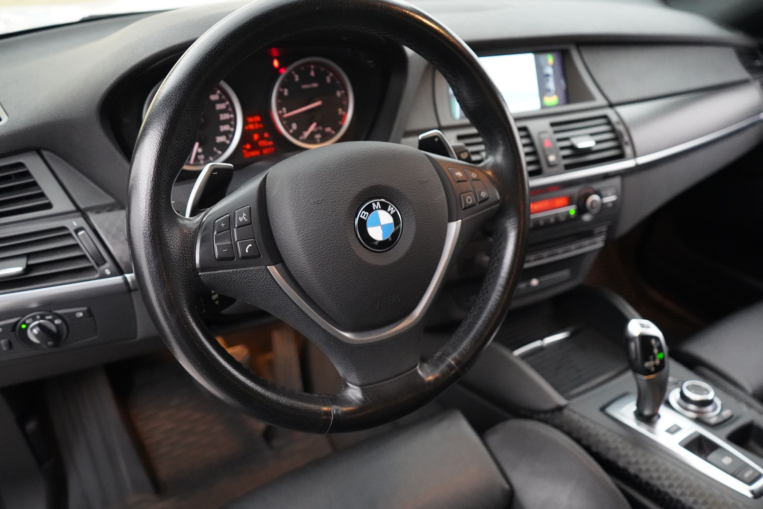 BMW X6 2012
