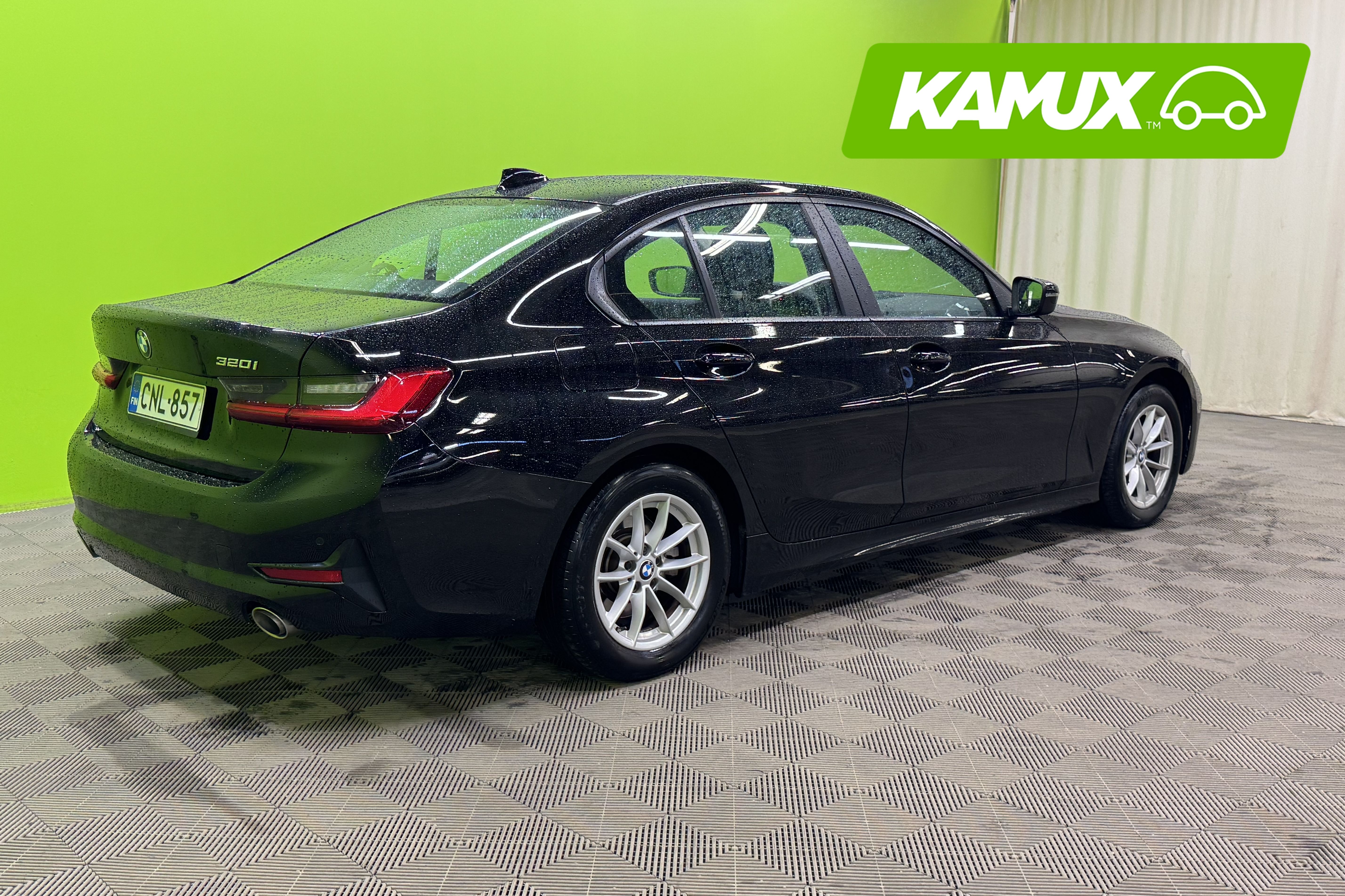 BMW 320 2019