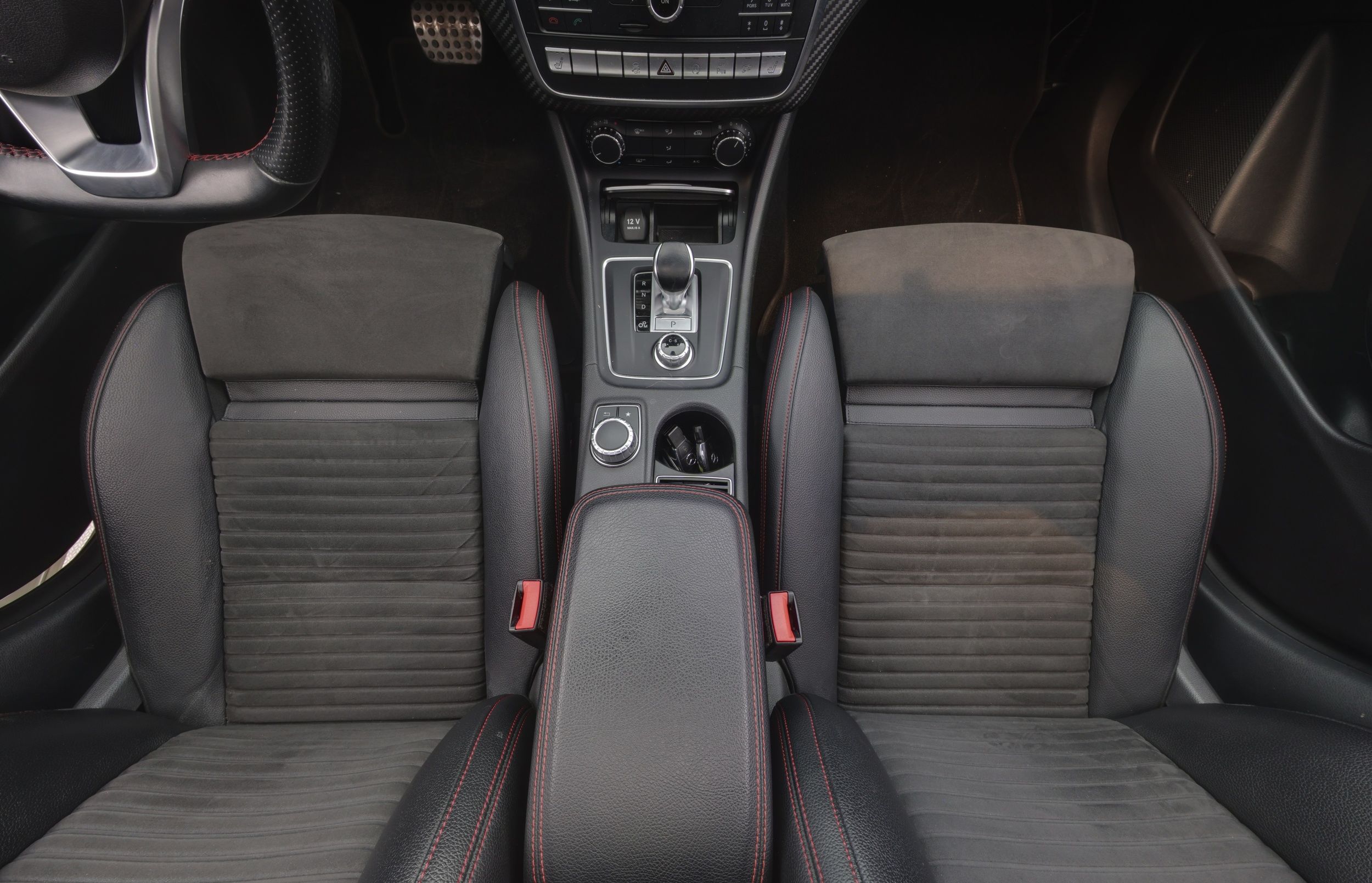 Mercedes-Benz A 45 AMG 2016