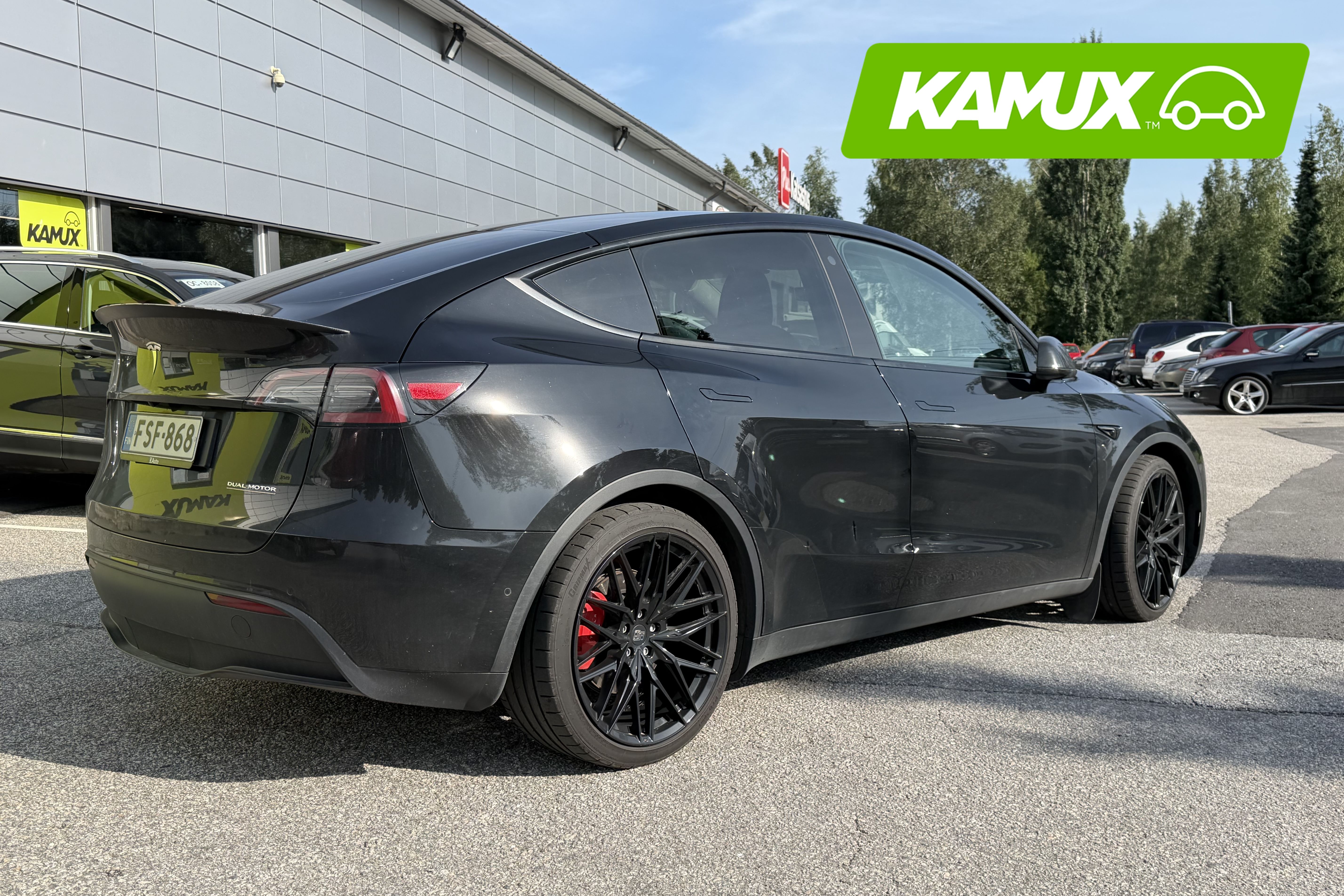 Tesla Model Y 2022