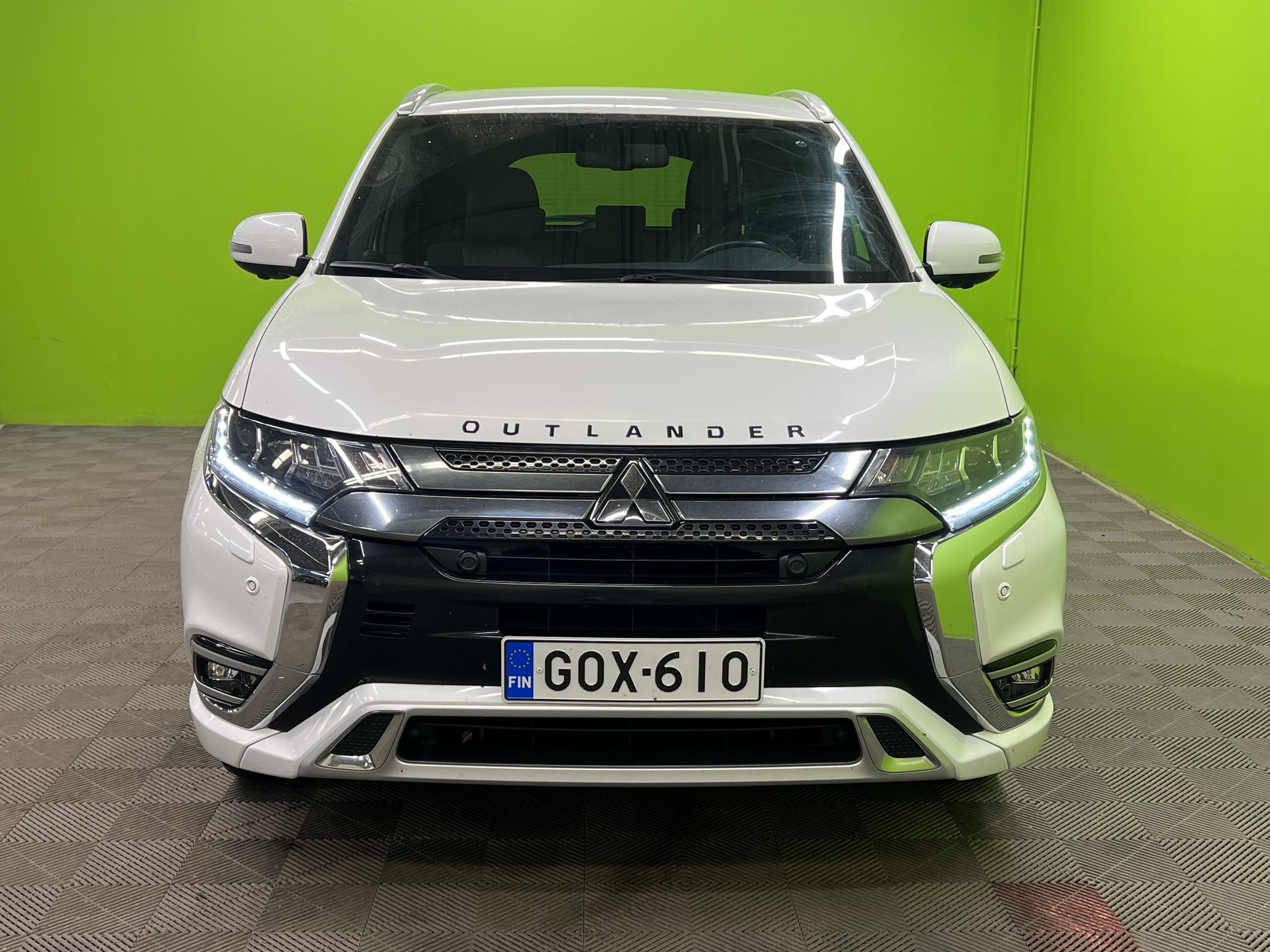 Mitsubishi Outlander PHEV 2019