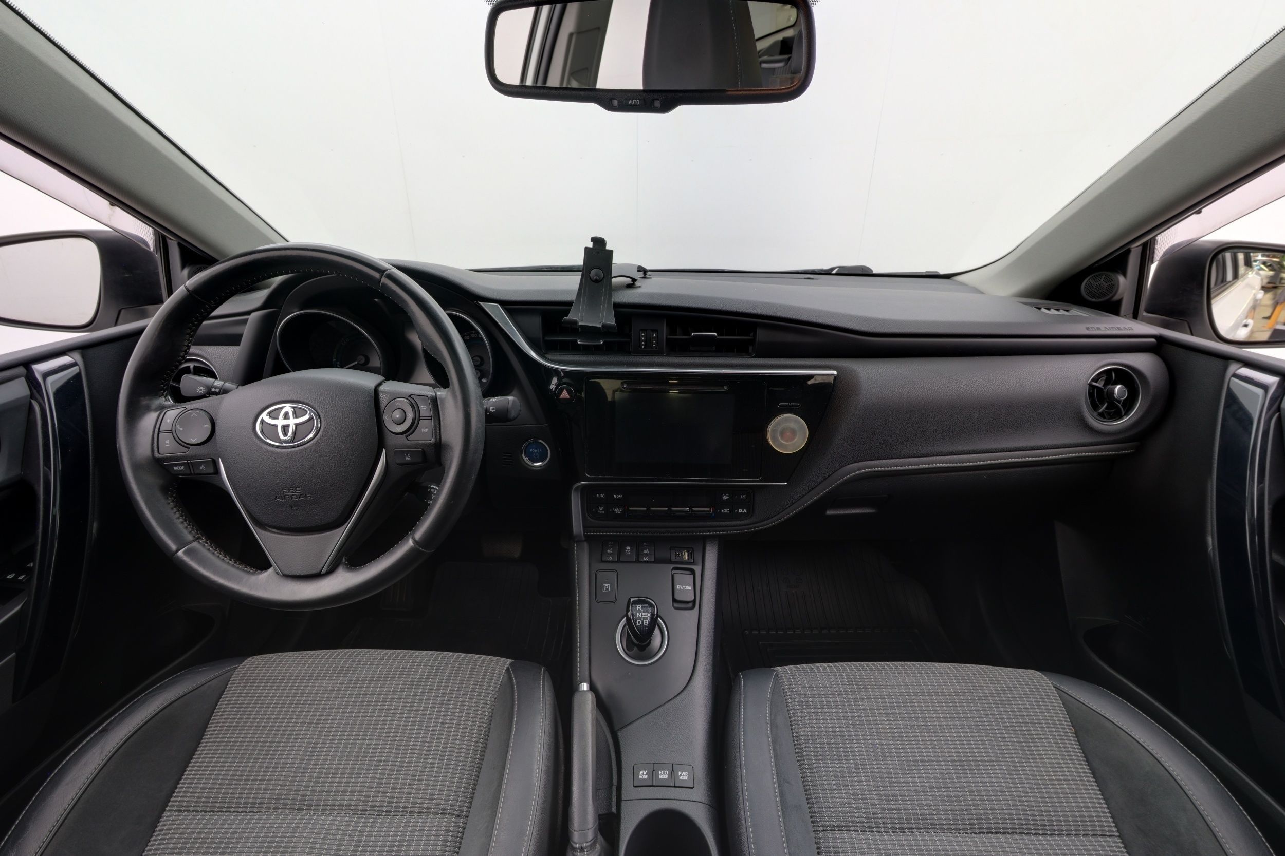 Toyota Auris 2016