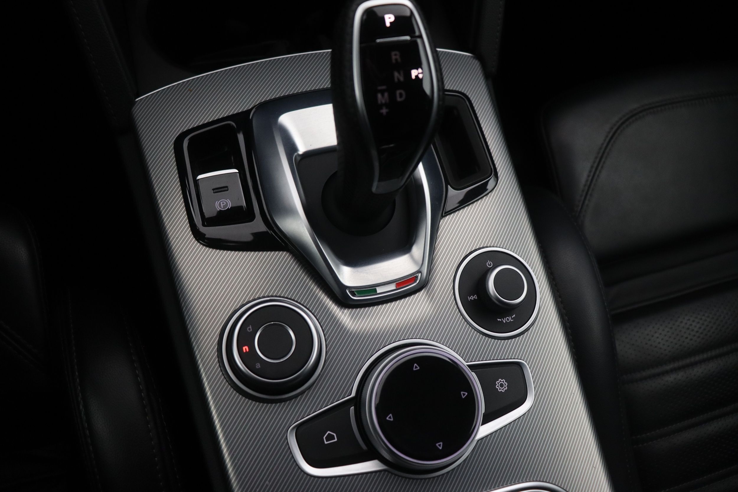 Alfa Romeo Stelvio 2020