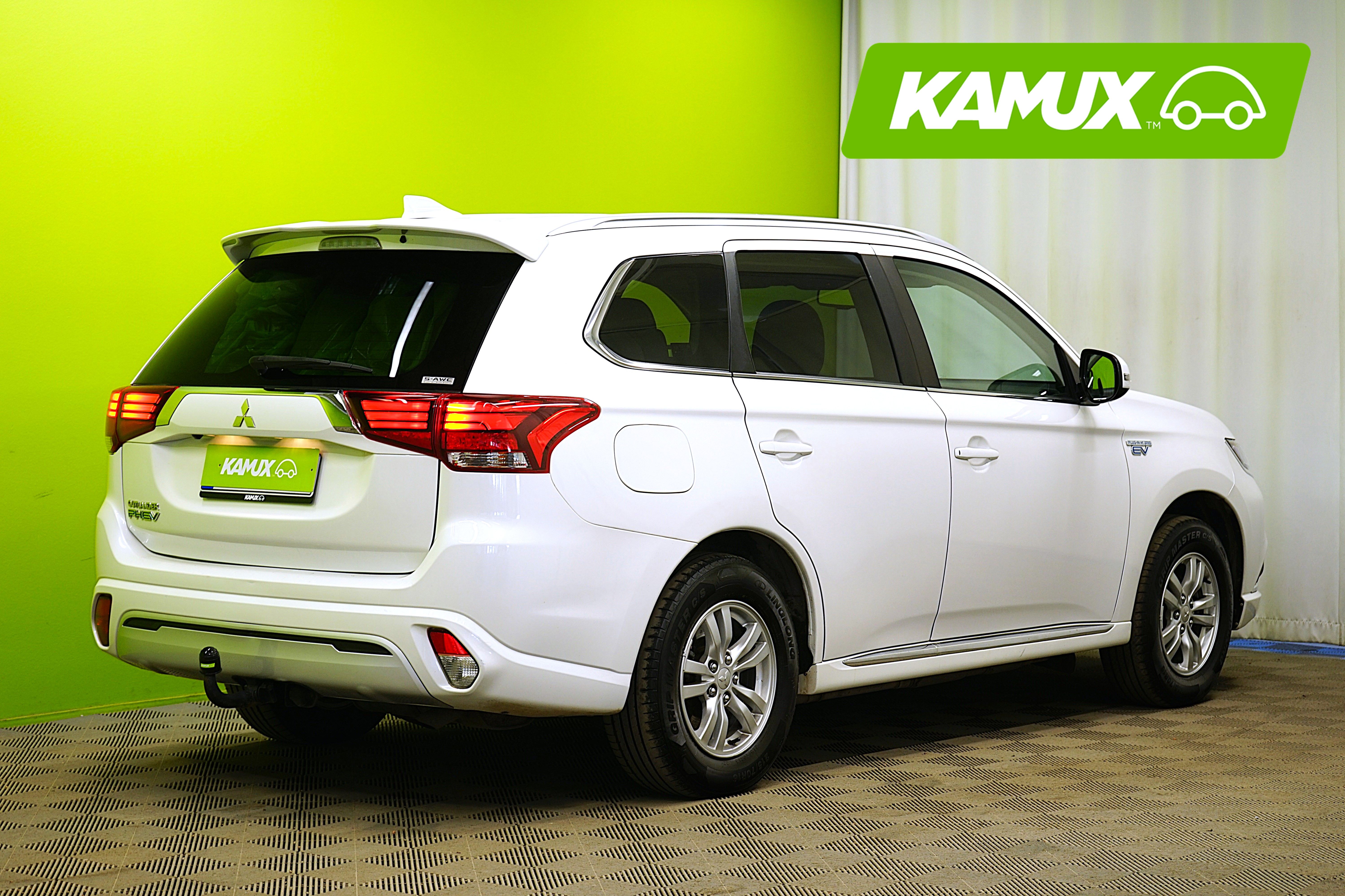 Mitsubishi Outlander PHEV 2020