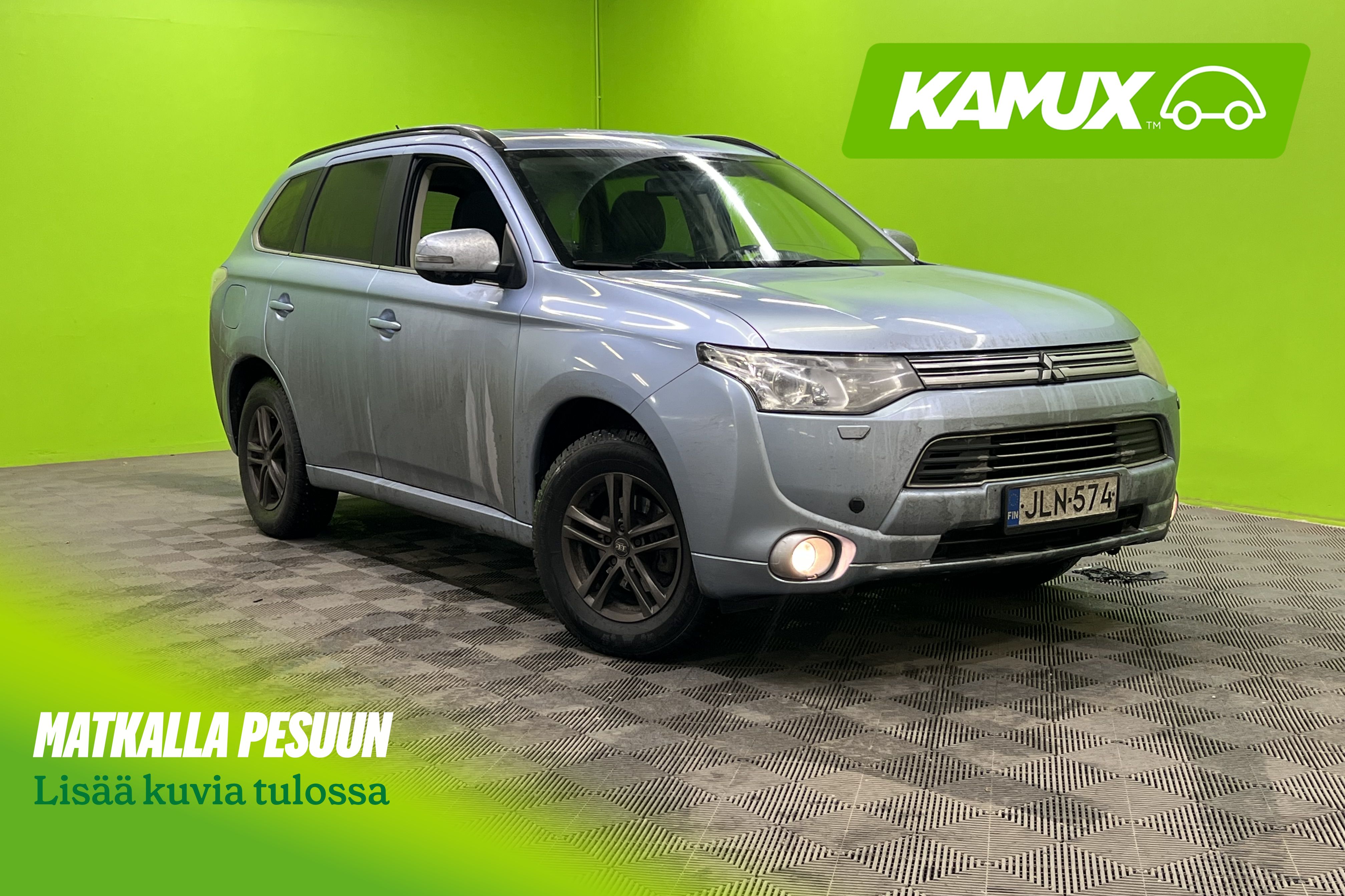 Mitsubishi Outlander PHEV 2014