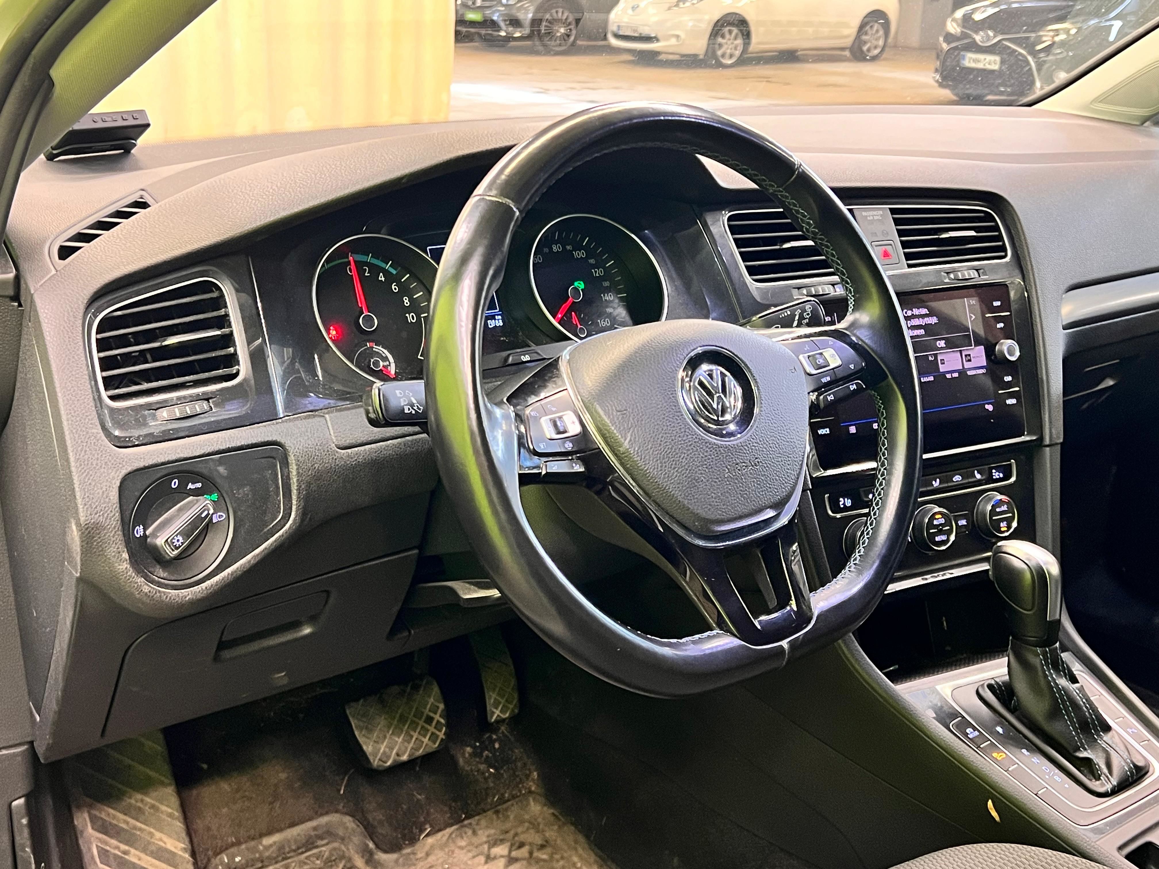 Volkswagen Golf 2020