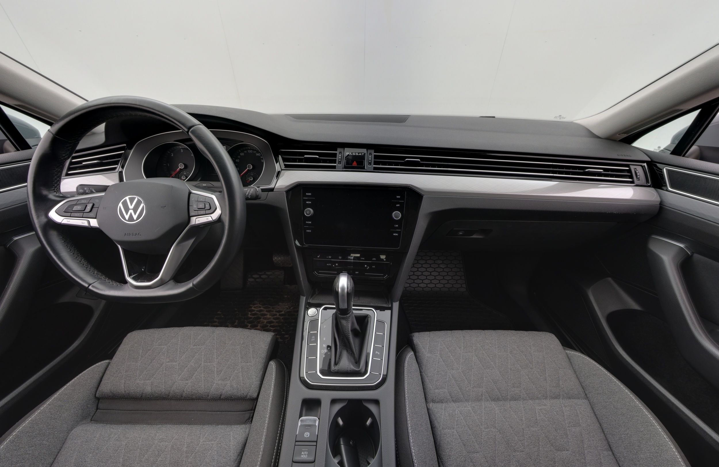 Volkswagen Passat 2023