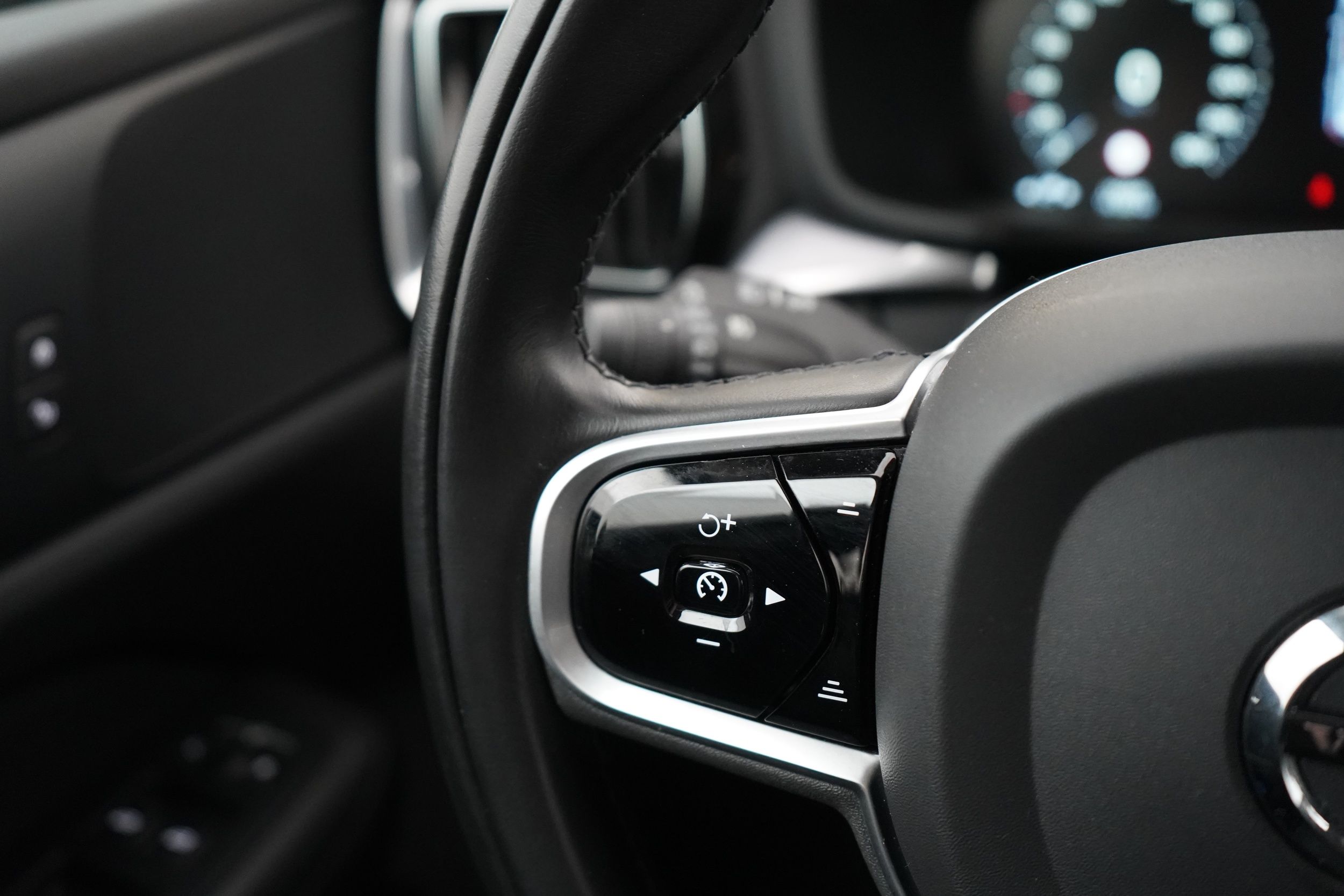 Volvo V60 Cross Country 2019