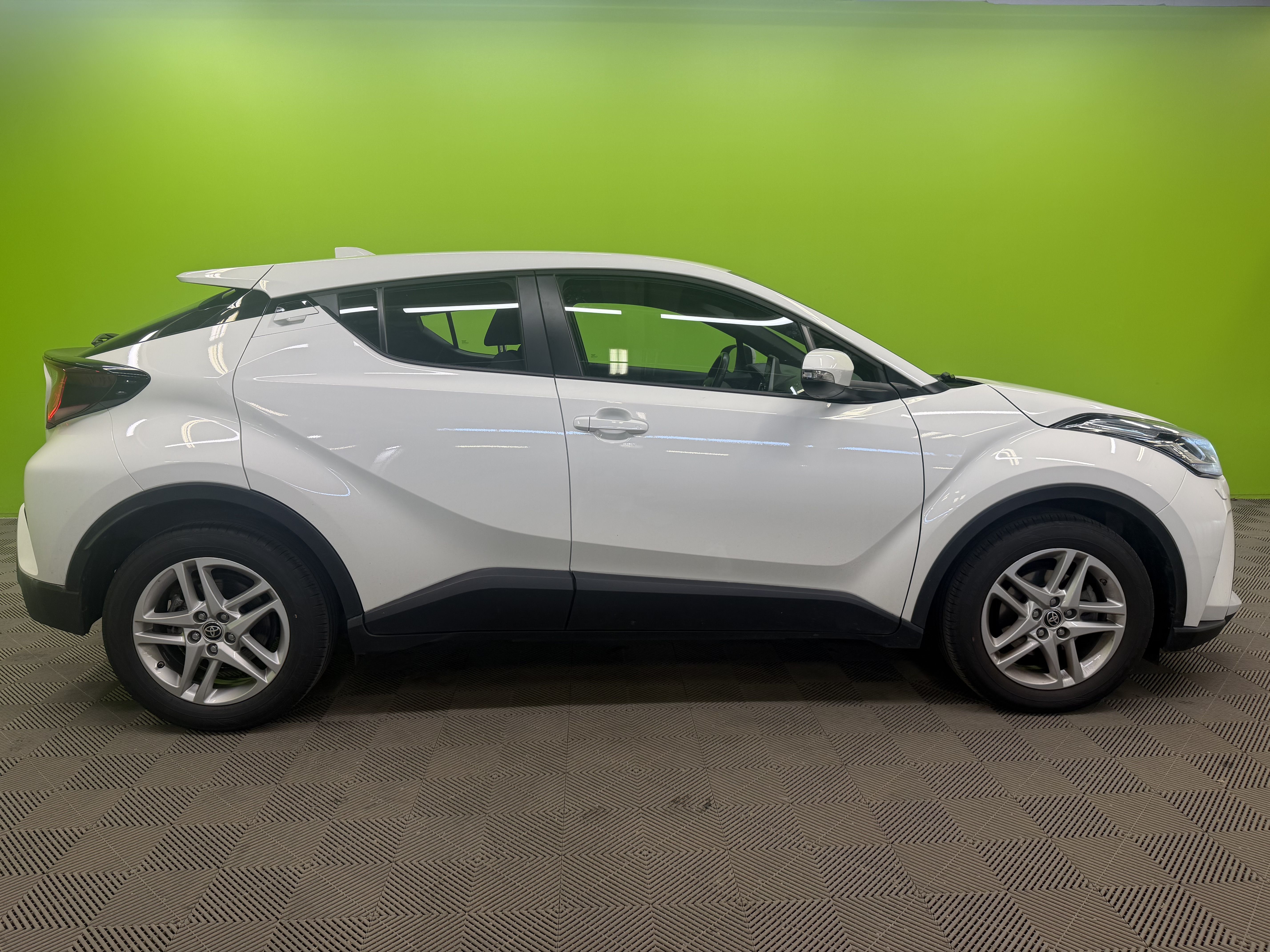 Toyota C-HR 2023