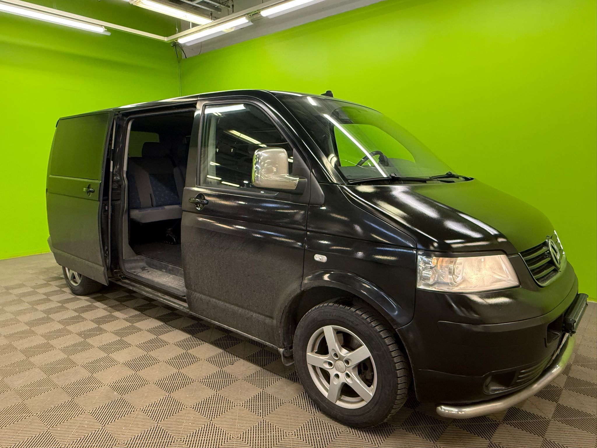 Volkswagen Caravelle 2006