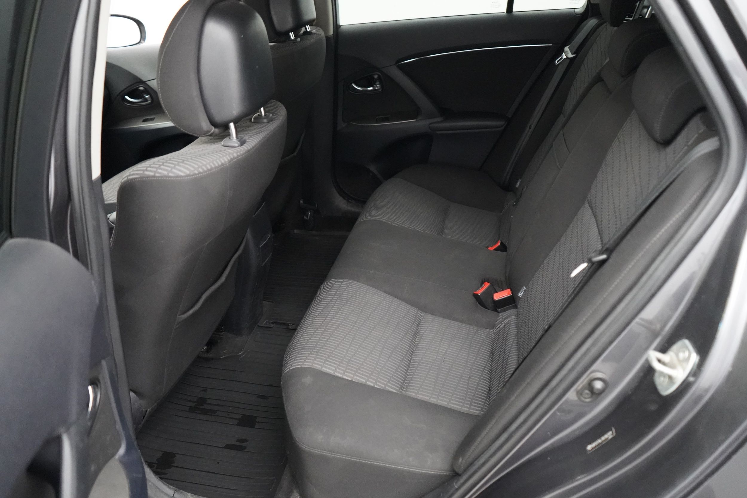 Toyota Avensis 2011