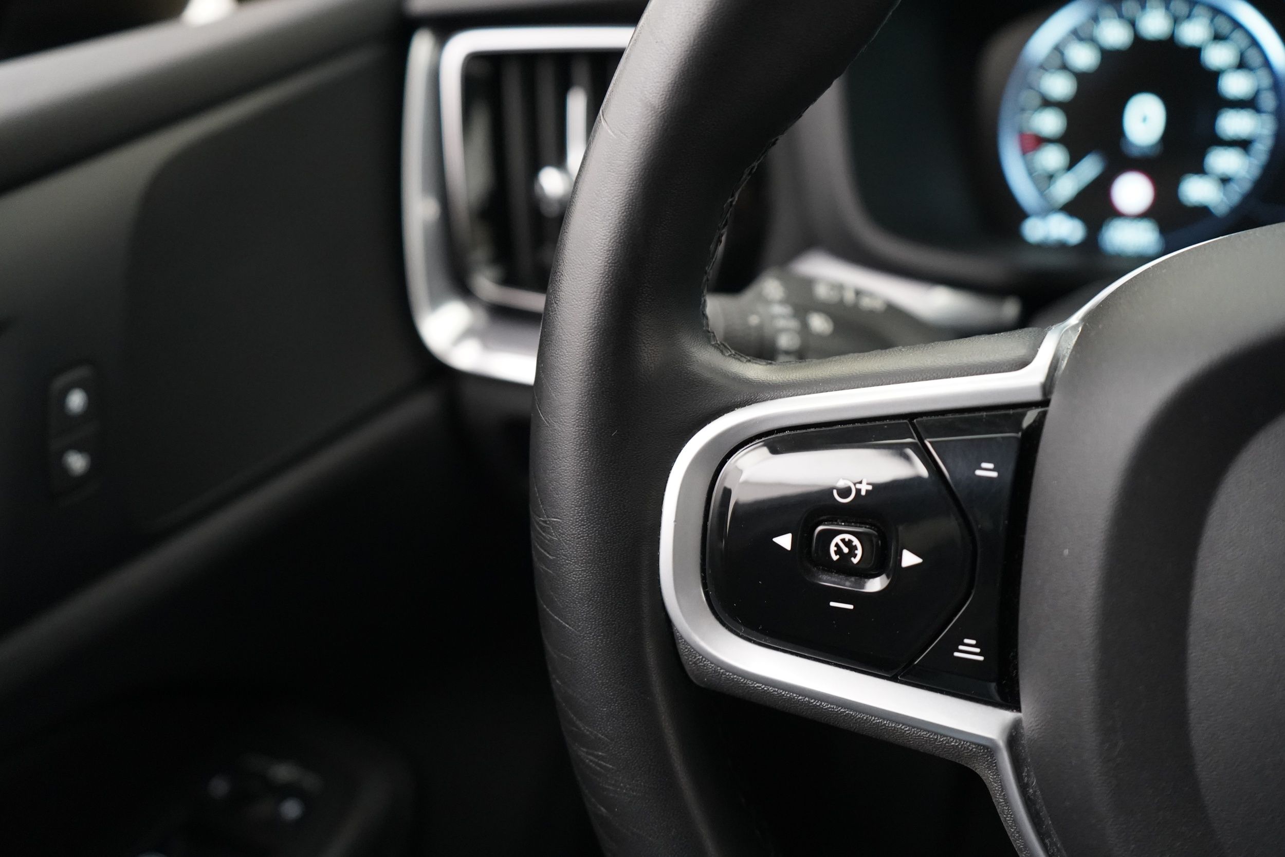 Volvo V60 Cross Country 2022