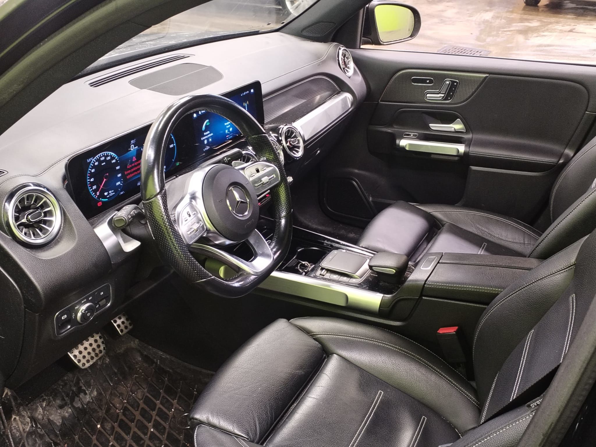 Mercedes-Benz EQB 2022