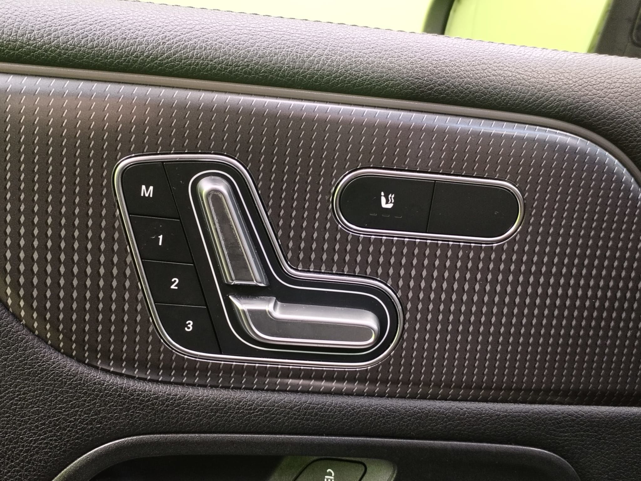 Mercedes-Benz EQB 2022