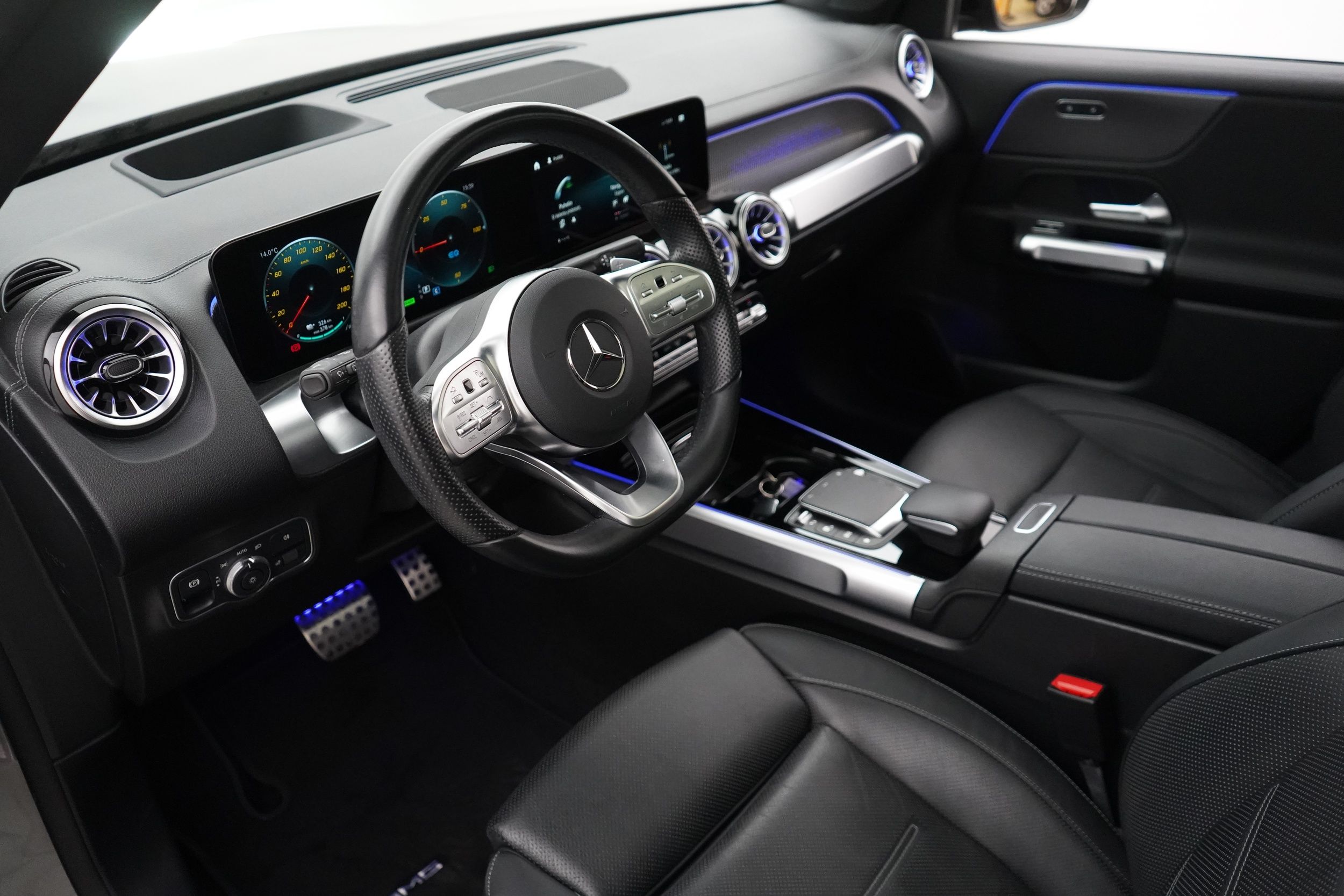 Mercedes-Benz EQB 2023