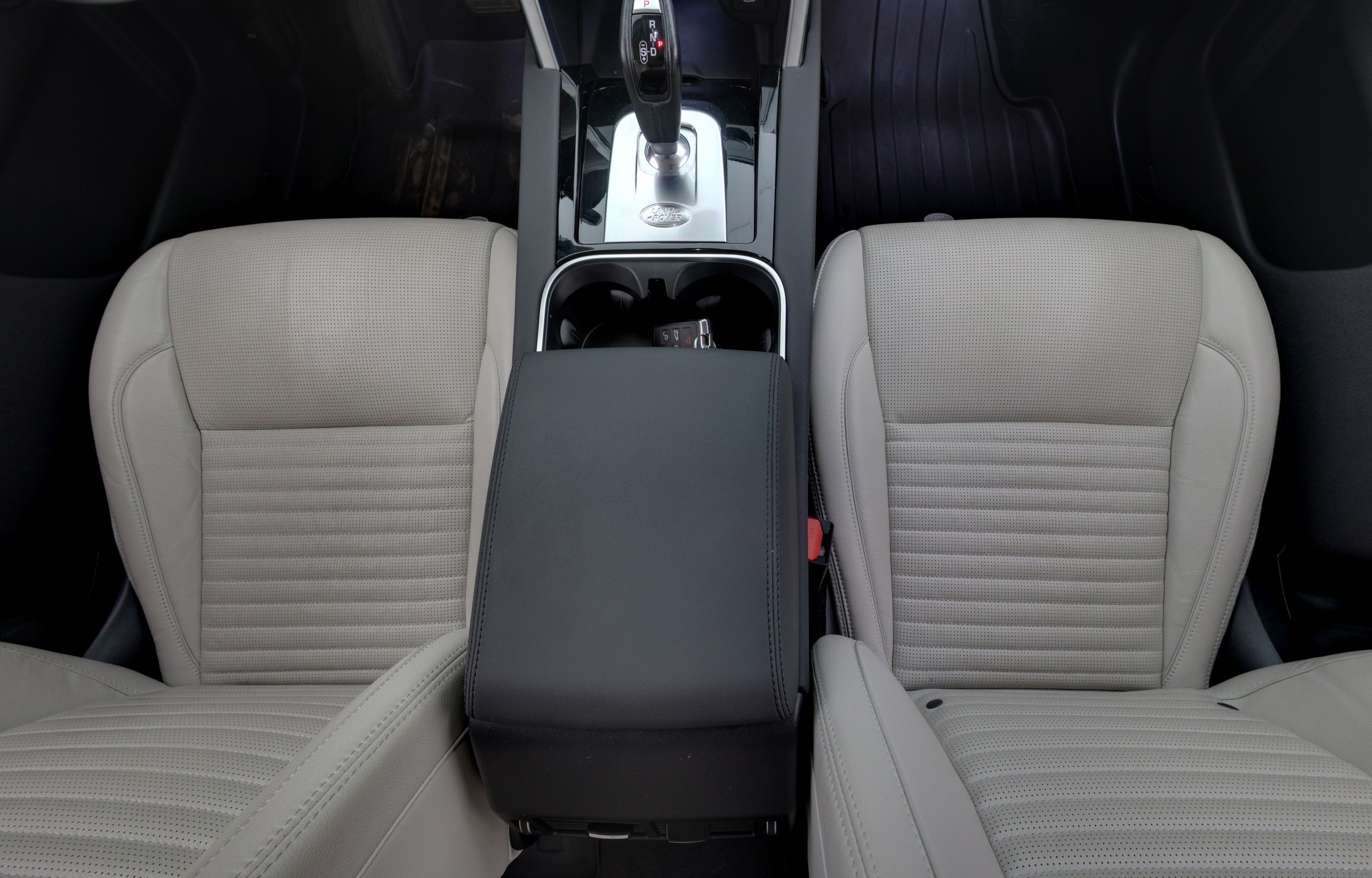 Land Rover Discovery Sport 2021