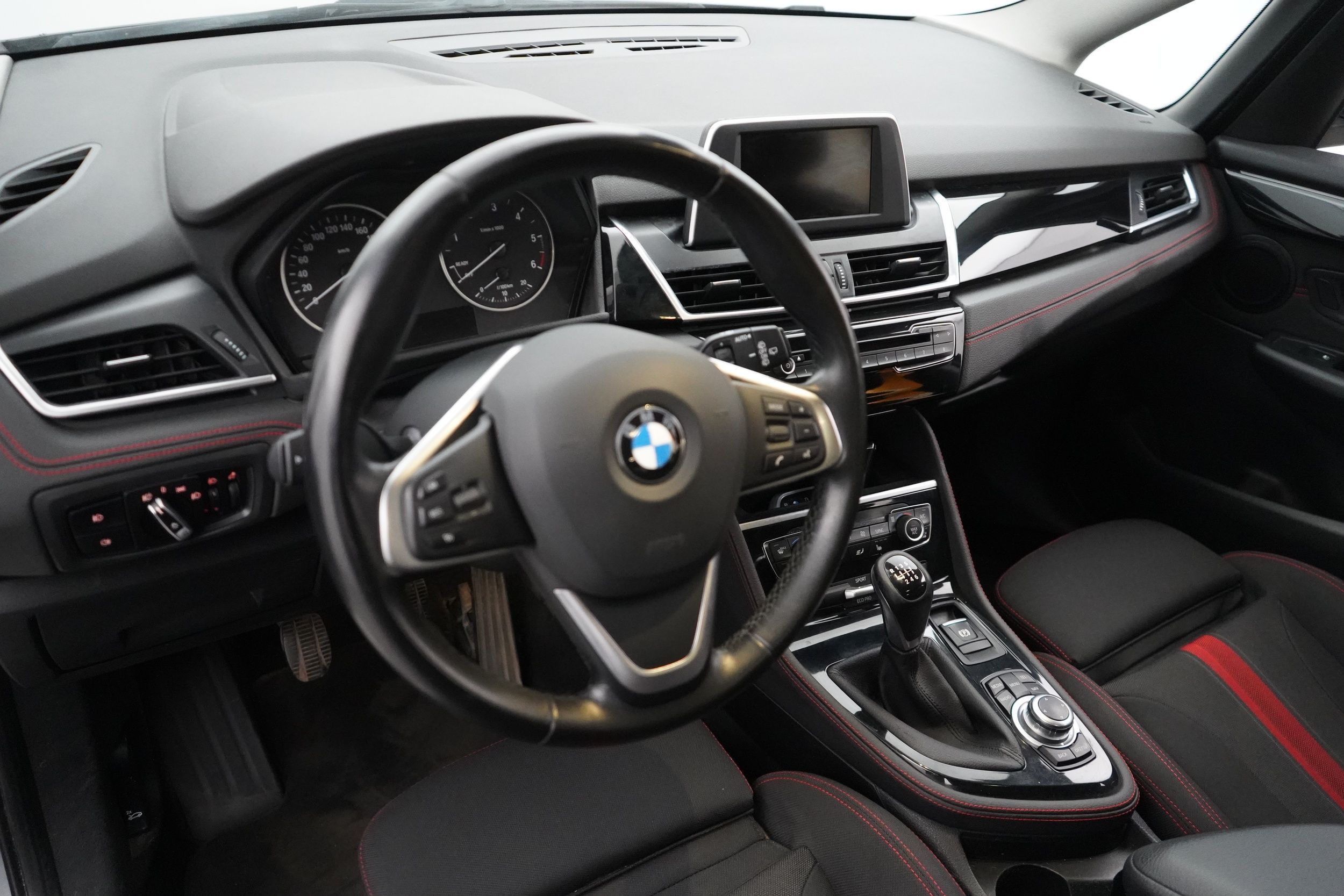 BMW 216 2015