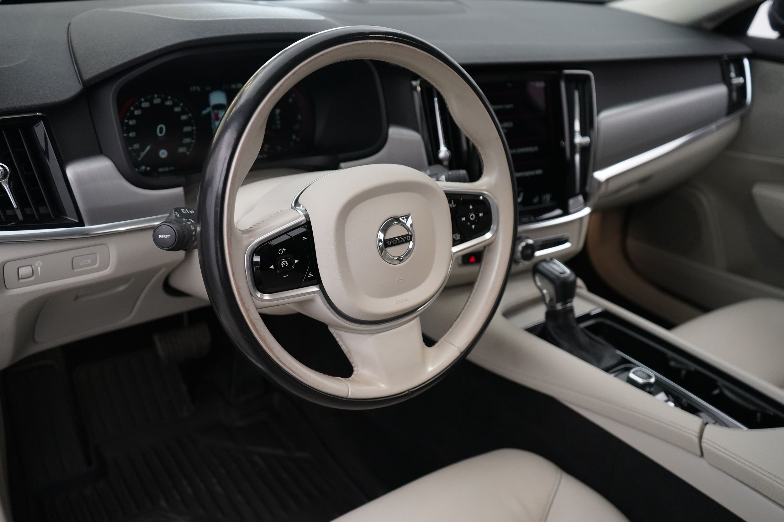 Volvo S90 2017