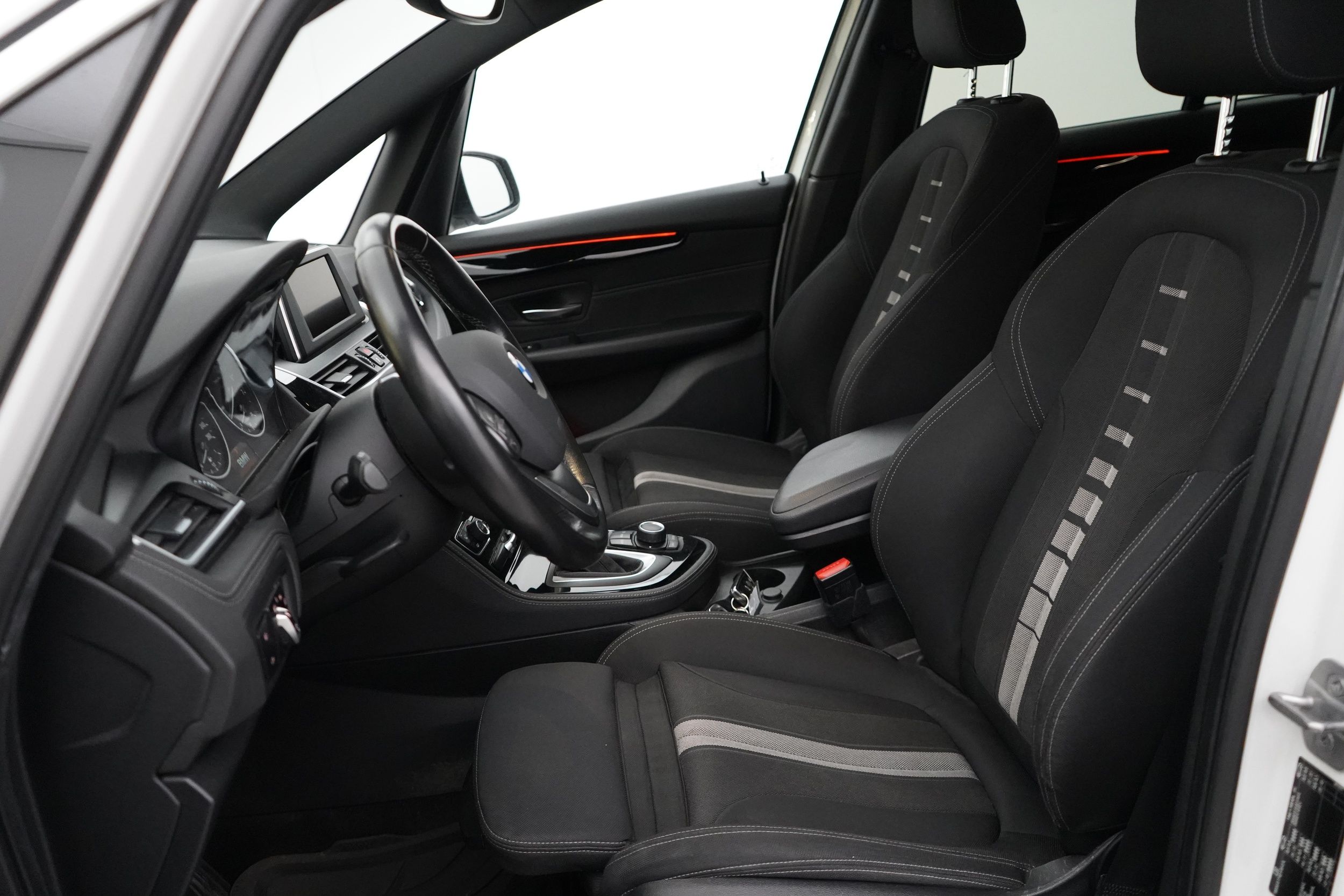 BMW 218 2016